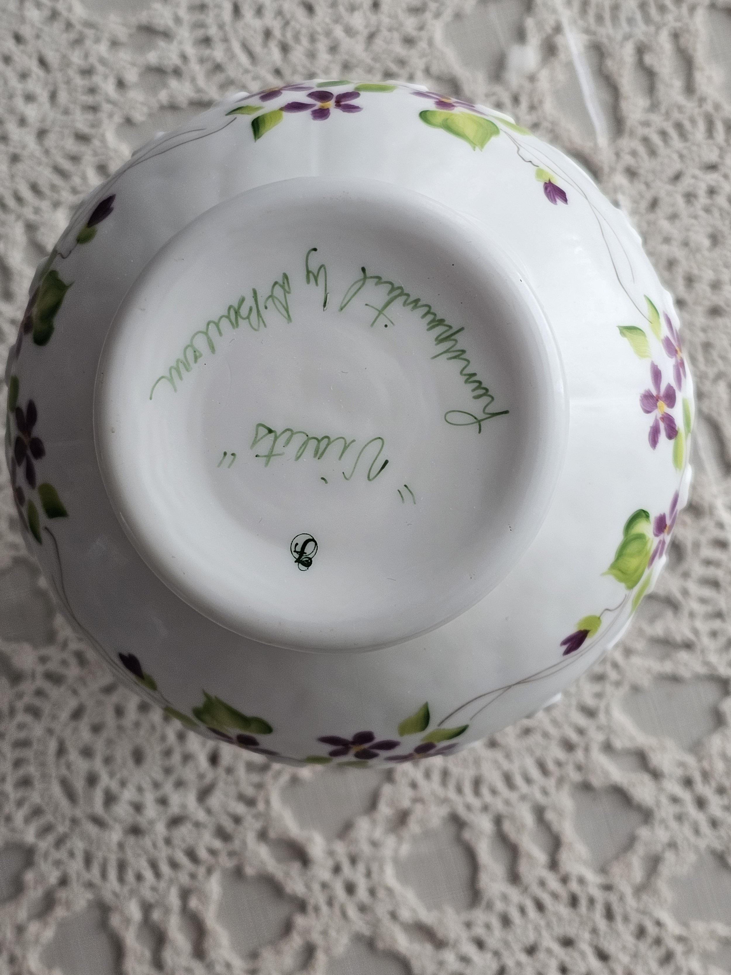violetsvase161859.jpg