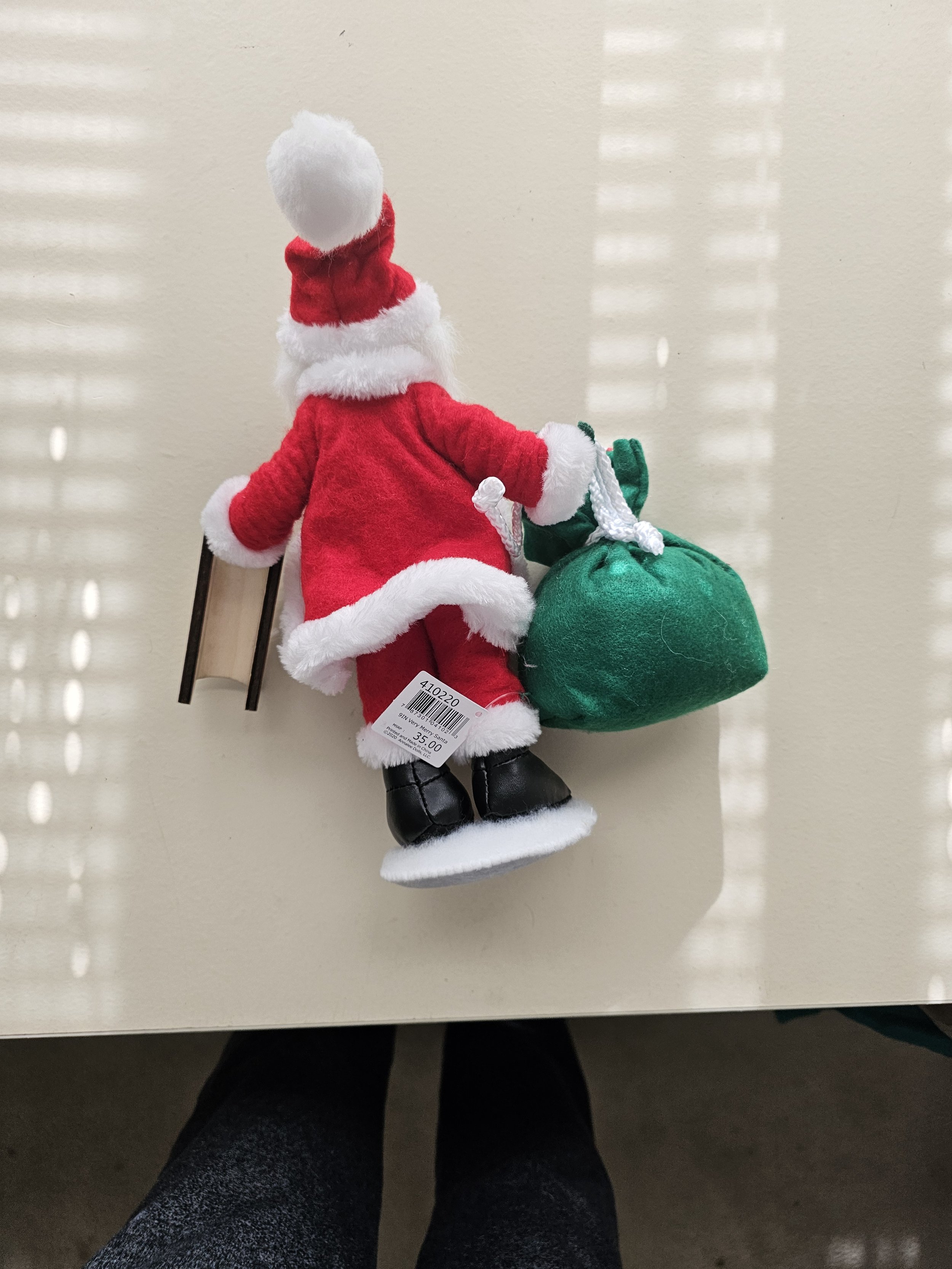 verymerrysanta090712.jpg