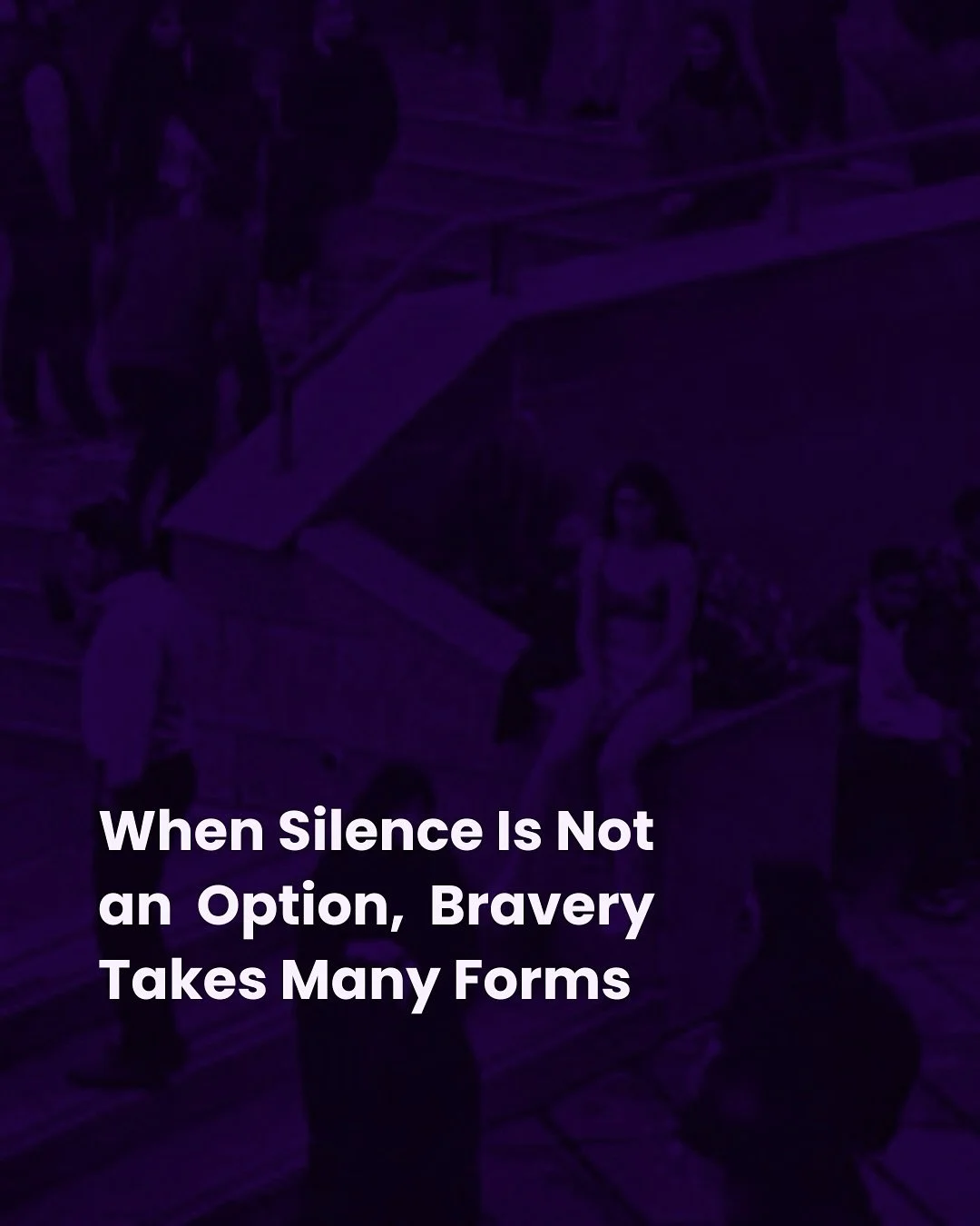 A young Iranian woman has bravely challenged the oppressive hijab laws by publicly removing her headscarf. Her courageous act is a powerful symbol of resistance against the Iranian regime&rsquo;s brutal crackdown on women&rsquo;s rights.

🟣 When sil