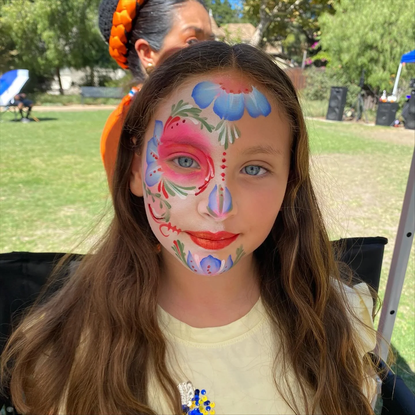 Big thank you to @theclaremontforum for hosting an amazing Día de Los Muertos event! I wish I could’ve captured everyone’s faces, but at least I got a few!
#claremontdiadelosmuertos #claremontfacepainter