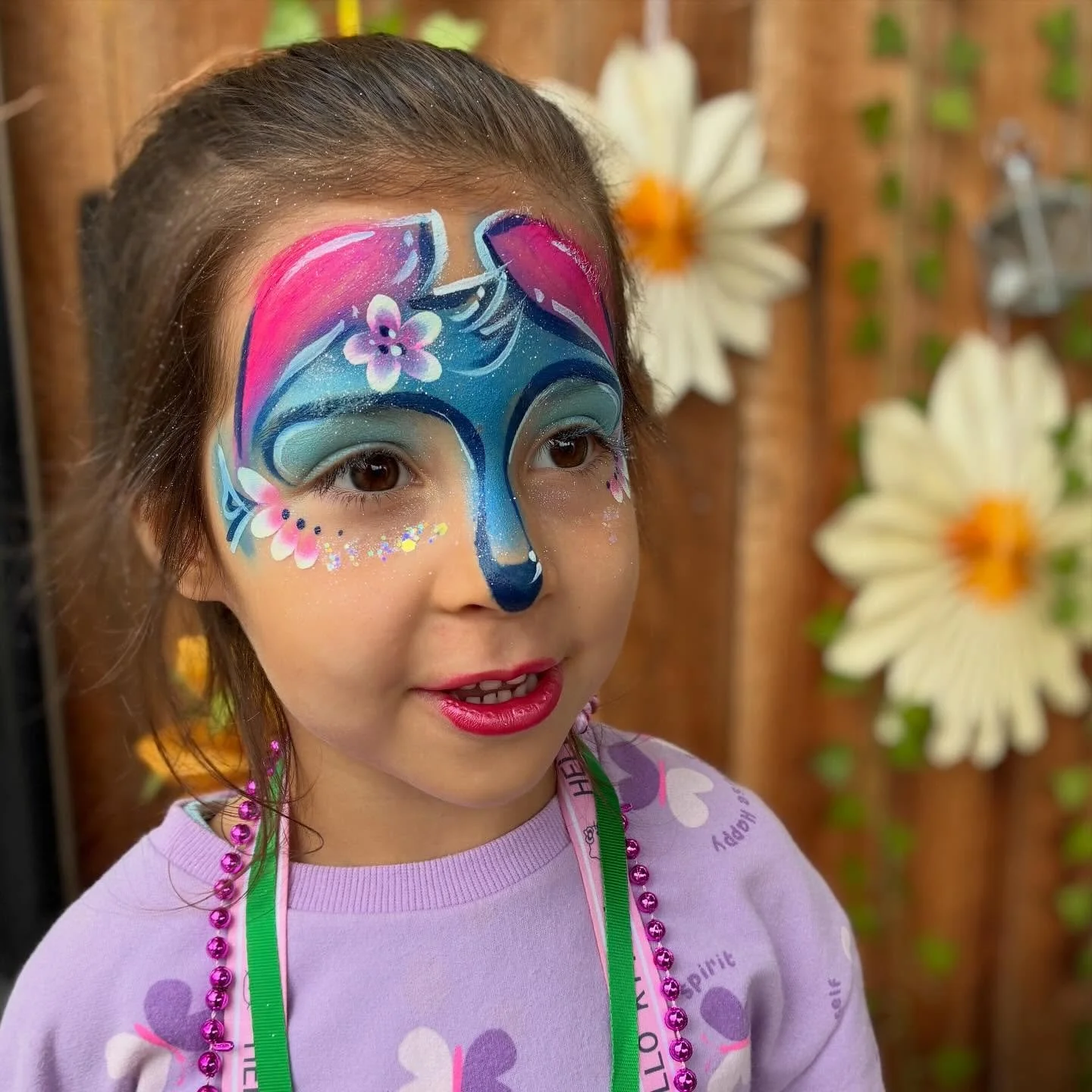 Feeling truly blessed to be painting with @magicalmomentsbyolivia &mdash; come visit the @lacountyfair !!!