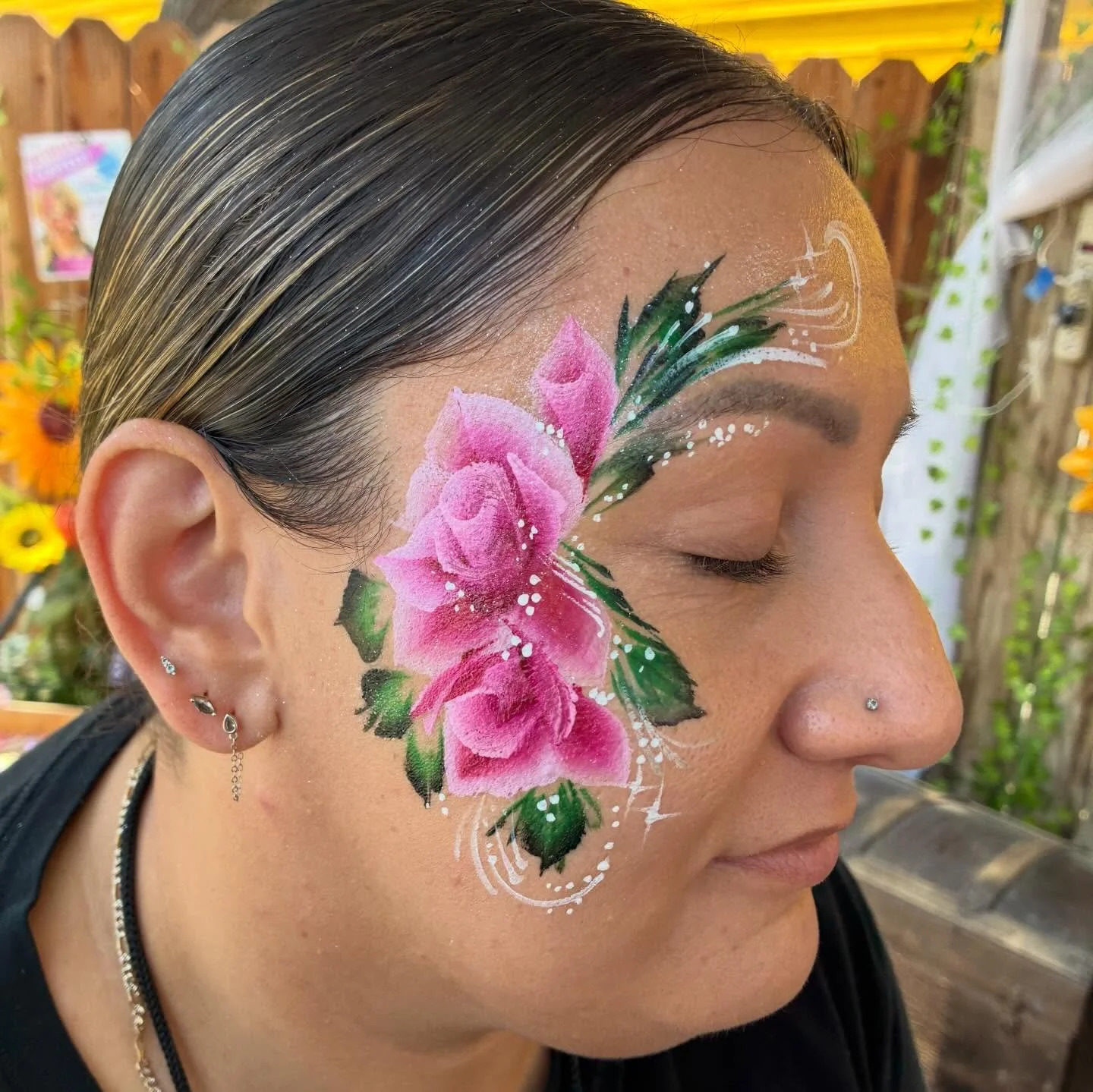 Visit Heritage Square this weekend to see @magicalmomentsbyolivia and me for fairy magic! #lafair2026 #lafairfacepainting