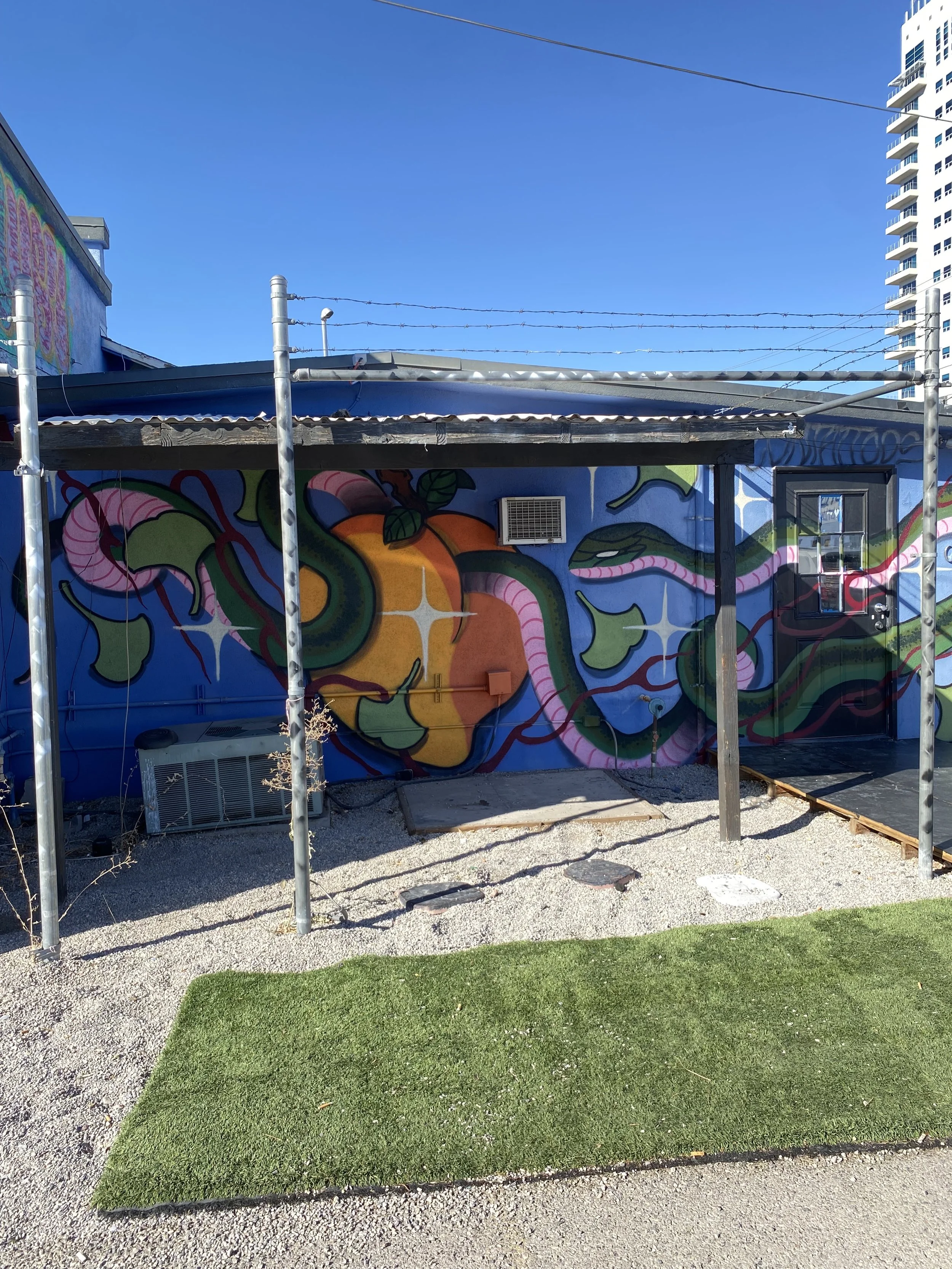 Las Vegas Japanese fine artist professional muralist tattoo artist 