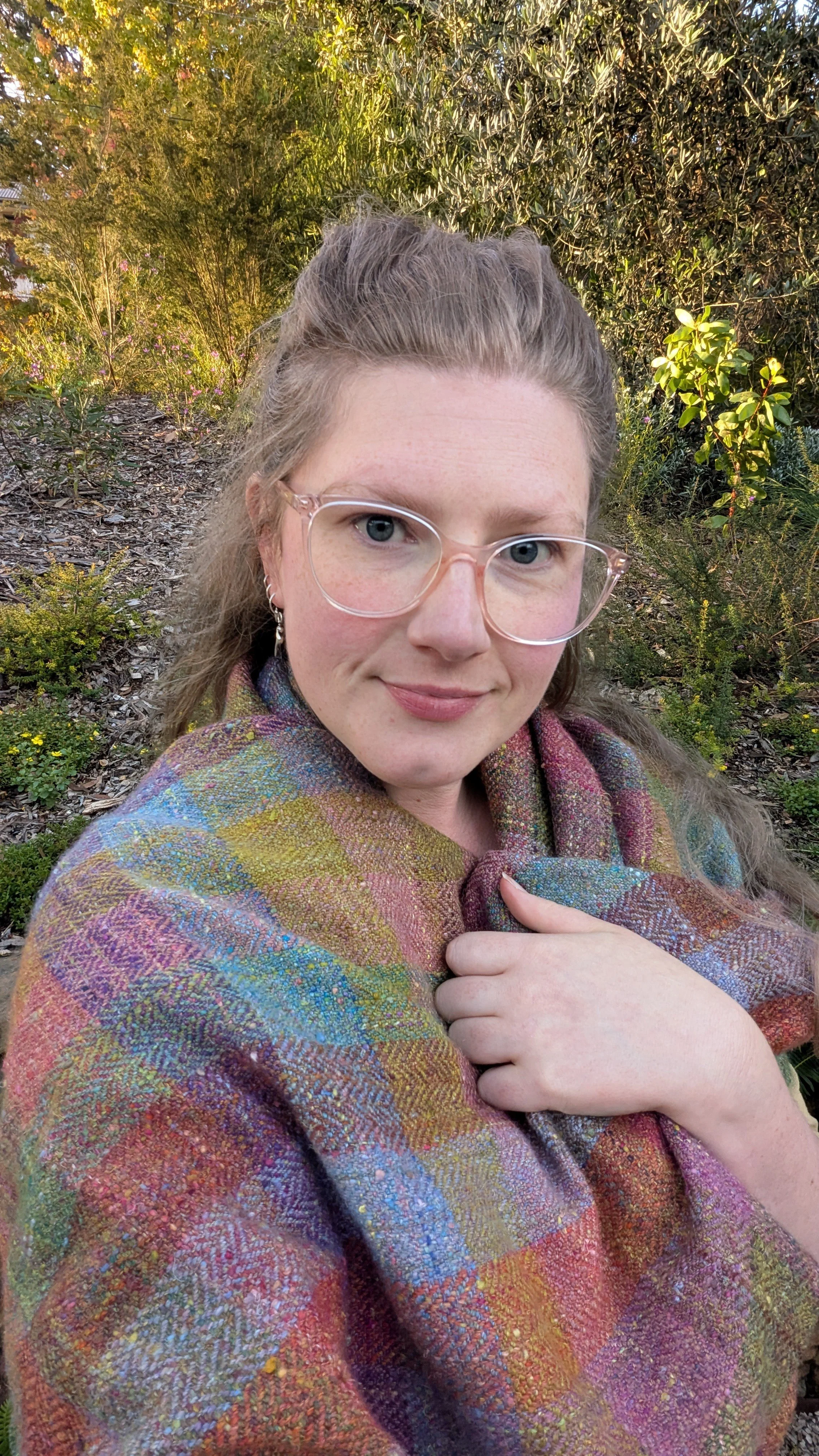 Travelling-Shawl_wearing#1.jpg