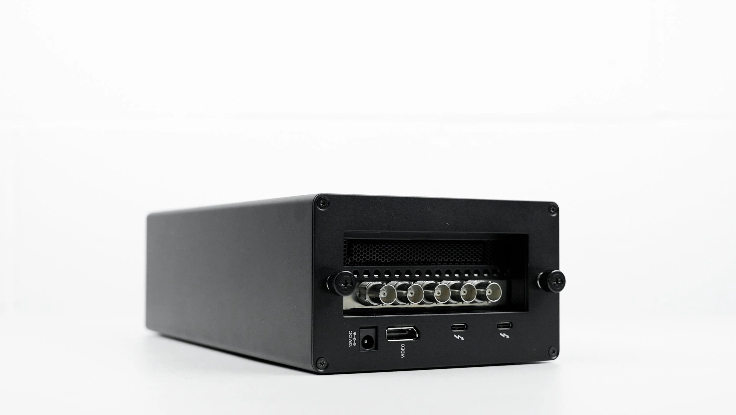 StarTech Thunderbolt3 PCIE Enclosure - DeckLink Quad 2