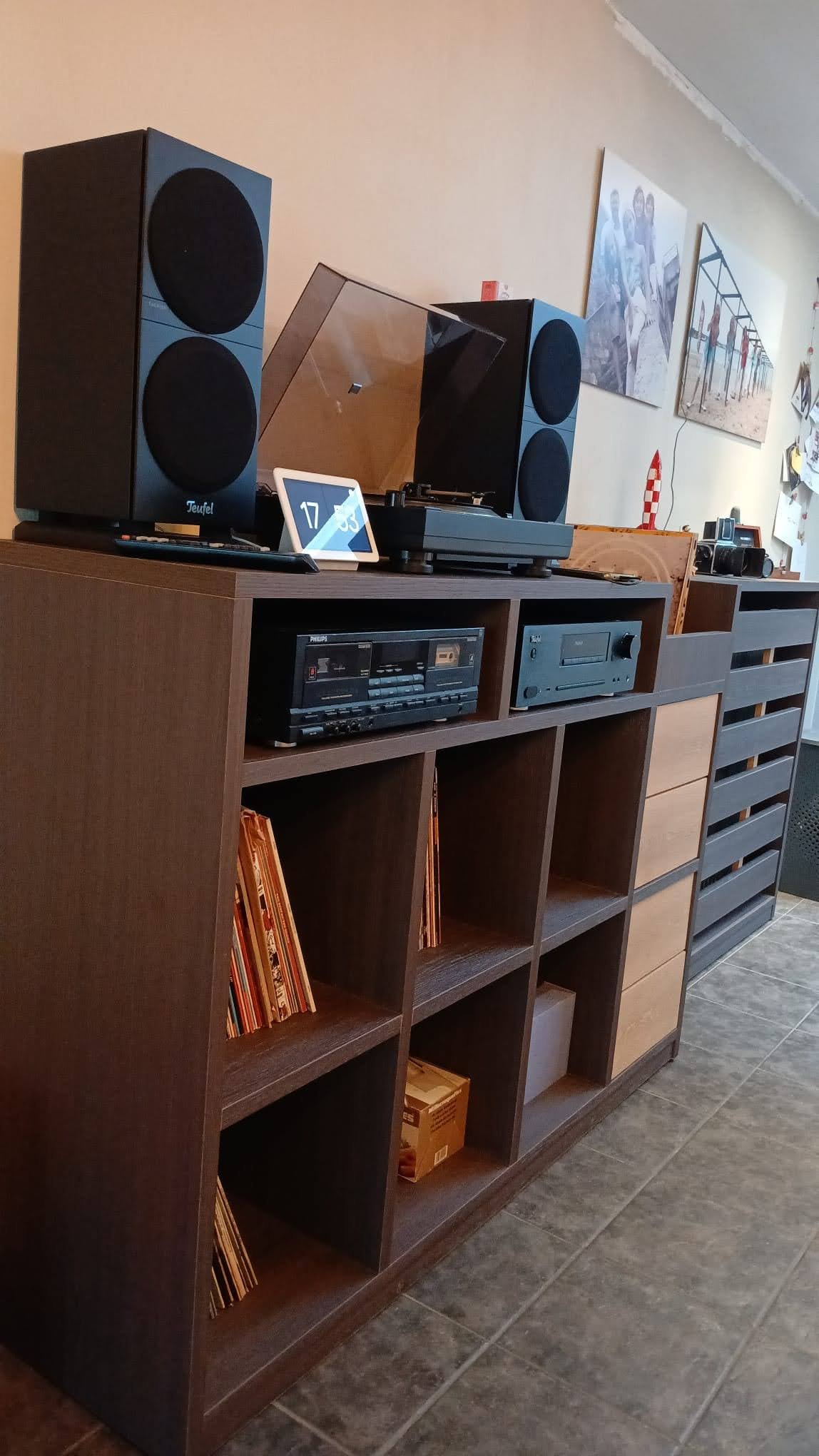 Hifi Meubel in Unilin Master Oak Brown