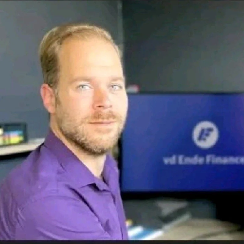 Huub vd Ende Finance