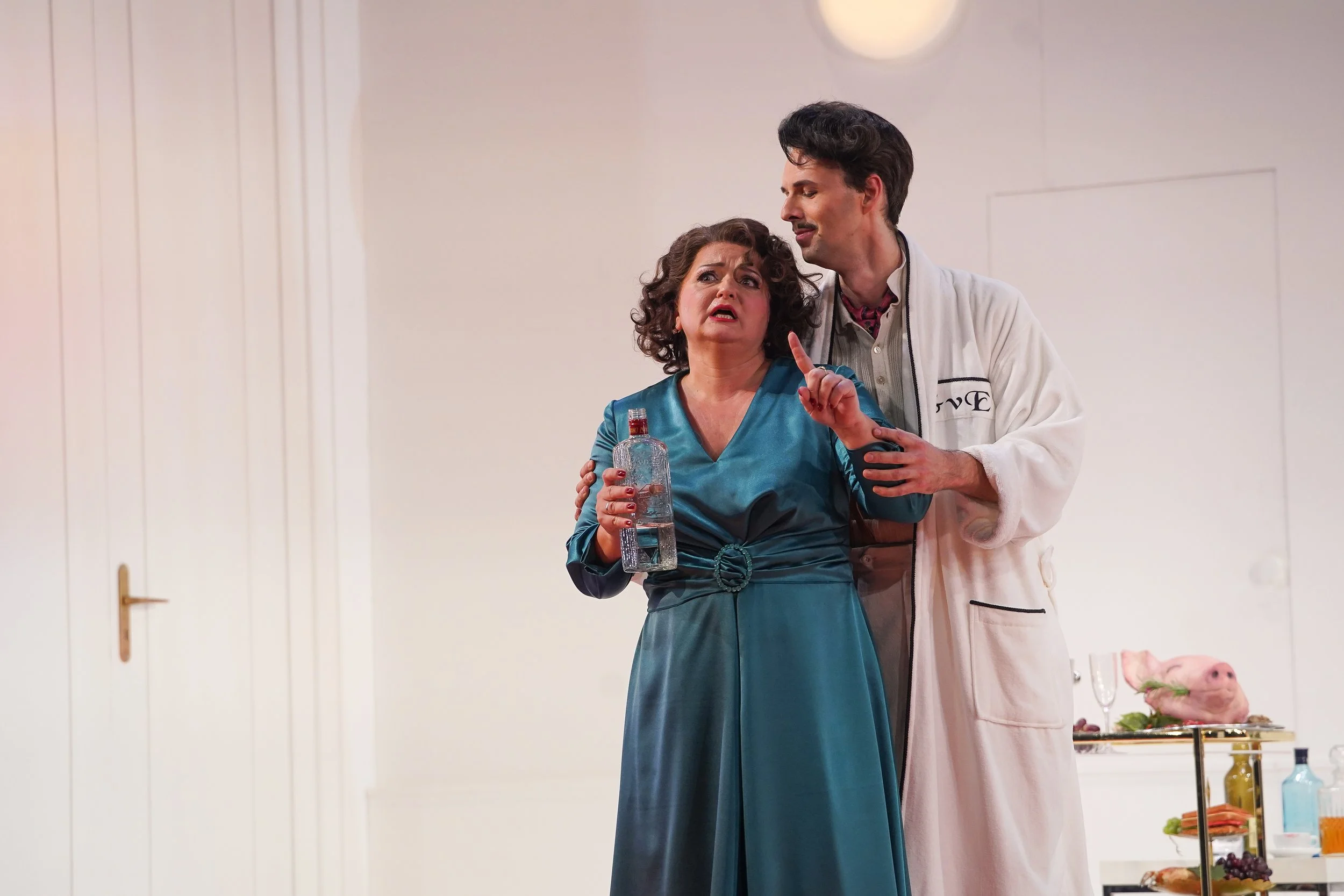 Die Fledermaus (J. Strauss) - Theater Kiel