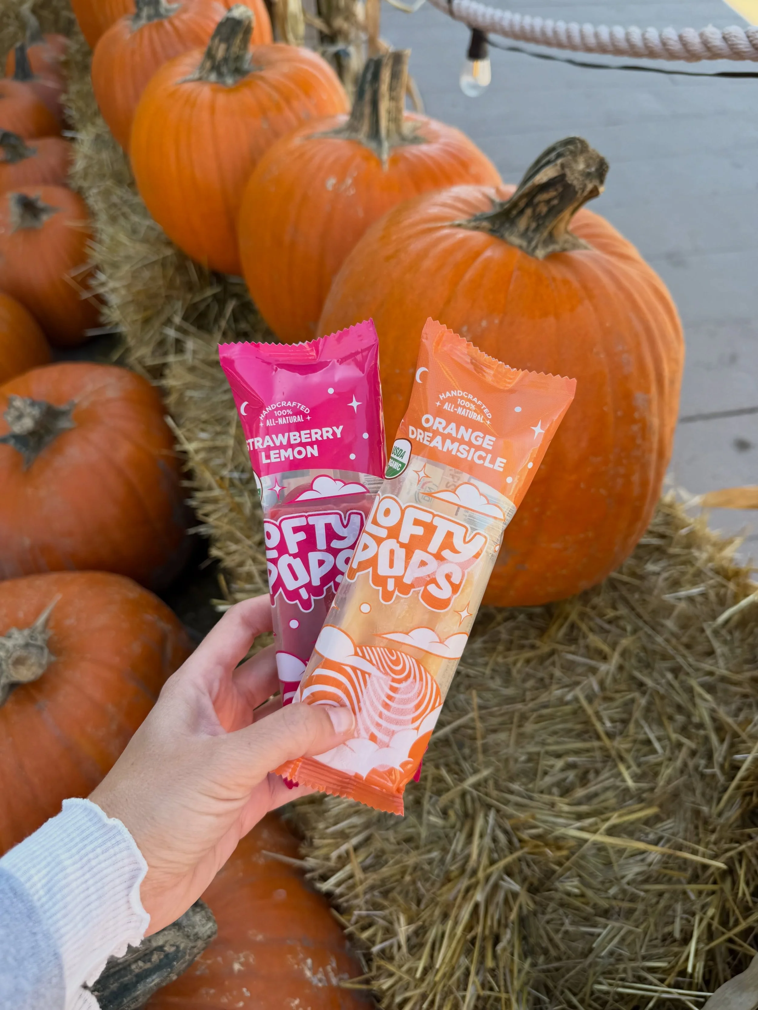 We&rsquo;re still eating pops in October and it feels soooo good. No apologies 🍁

Actually, any day ending in Y is a good day for a Lofty Pop. 

📍Find one near you at loftypops.com/locations or through the link in our bio