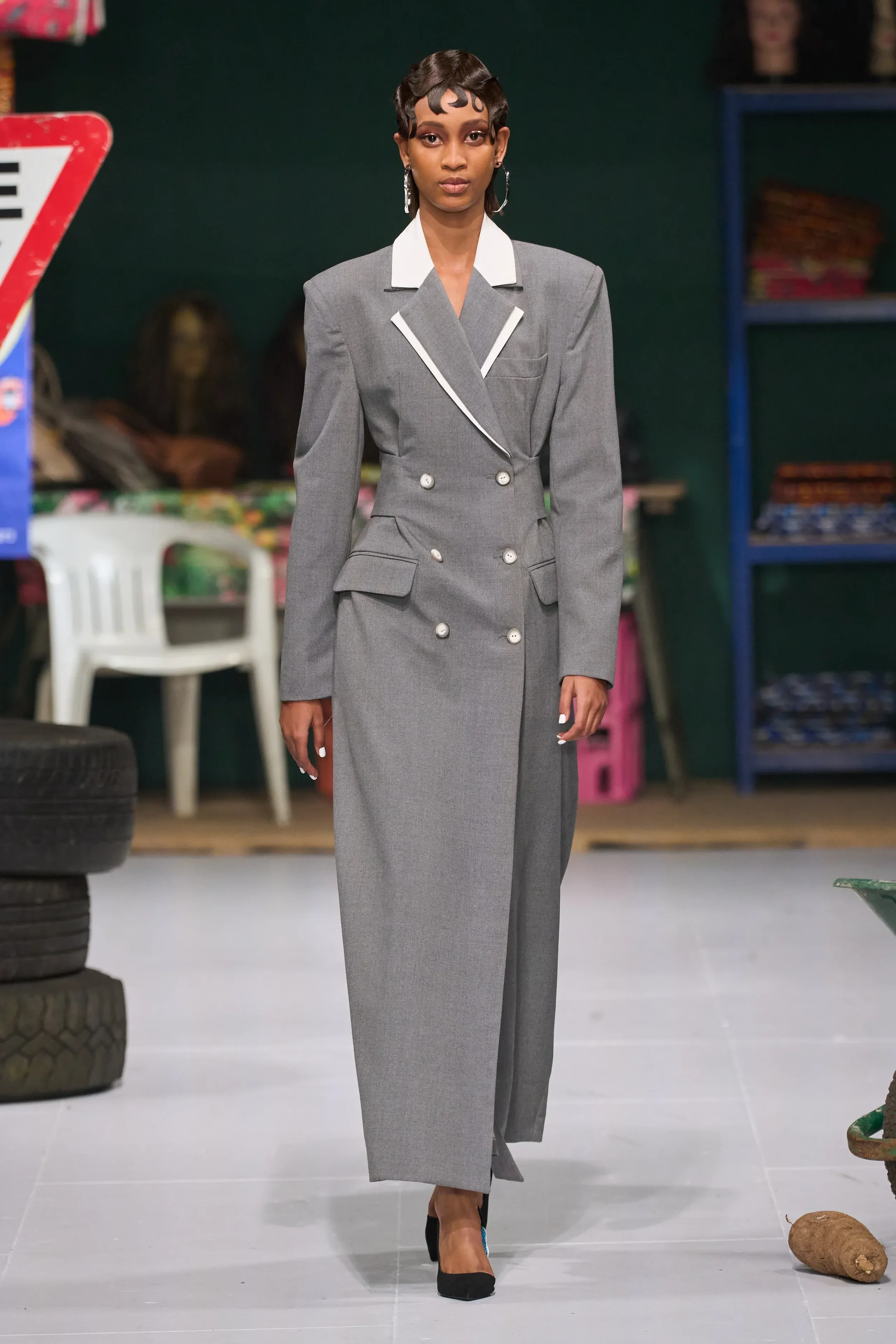 00004-tolu-coker-fall-2024-ready-to-wear-credit-gorunway.webp