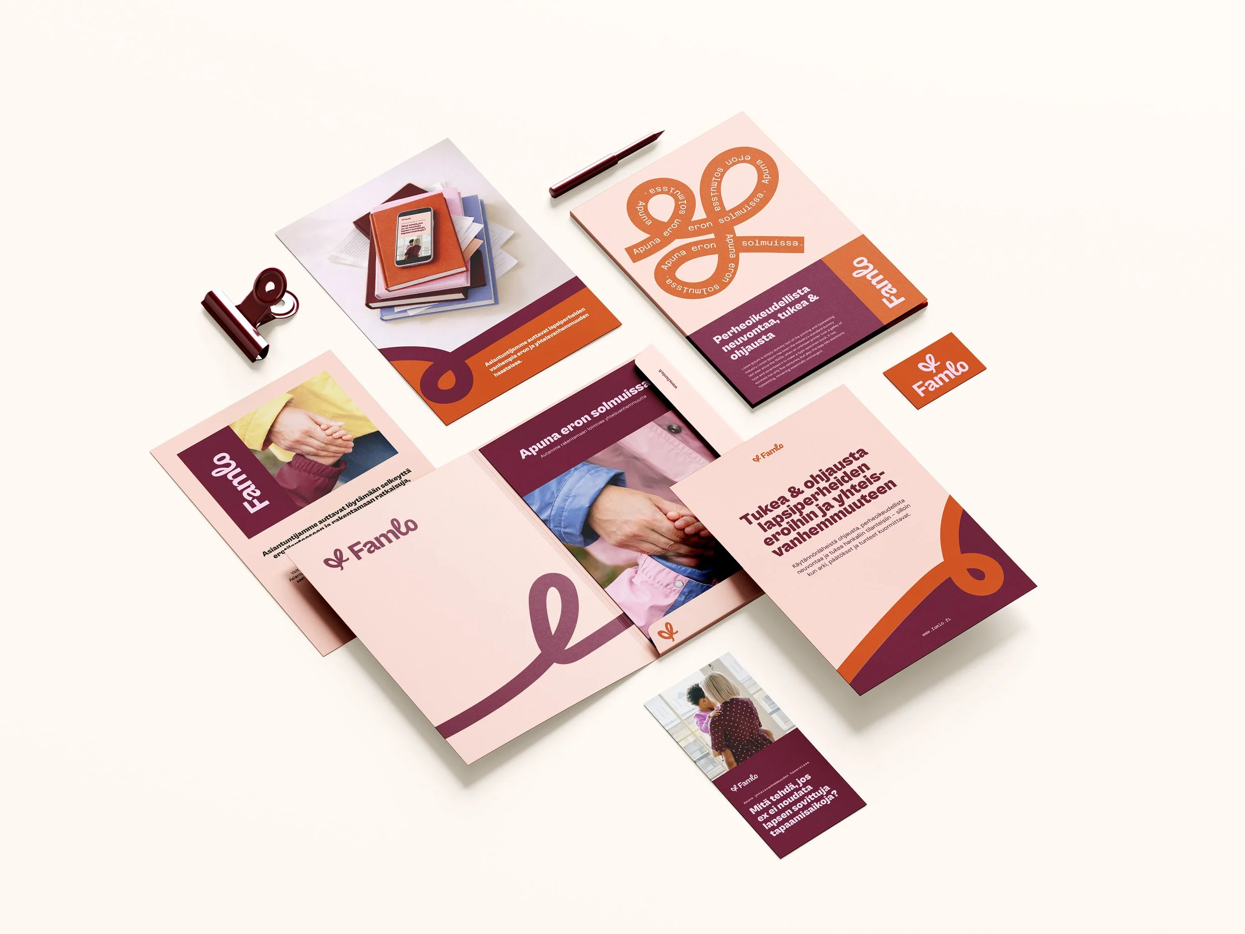 Famlon yritysilme erilaisissa printtimateriaaleissa