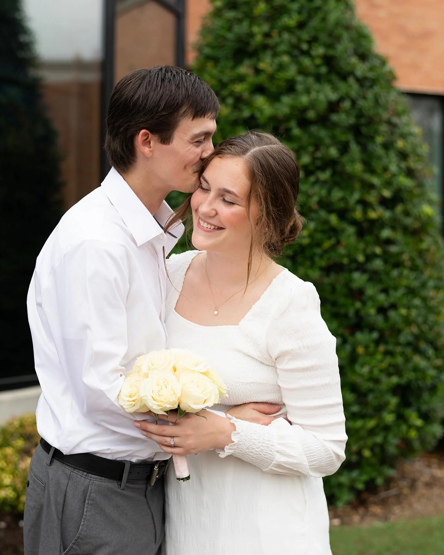 Sweet intimate ceremony for Lillie &amp; Brent 🤍