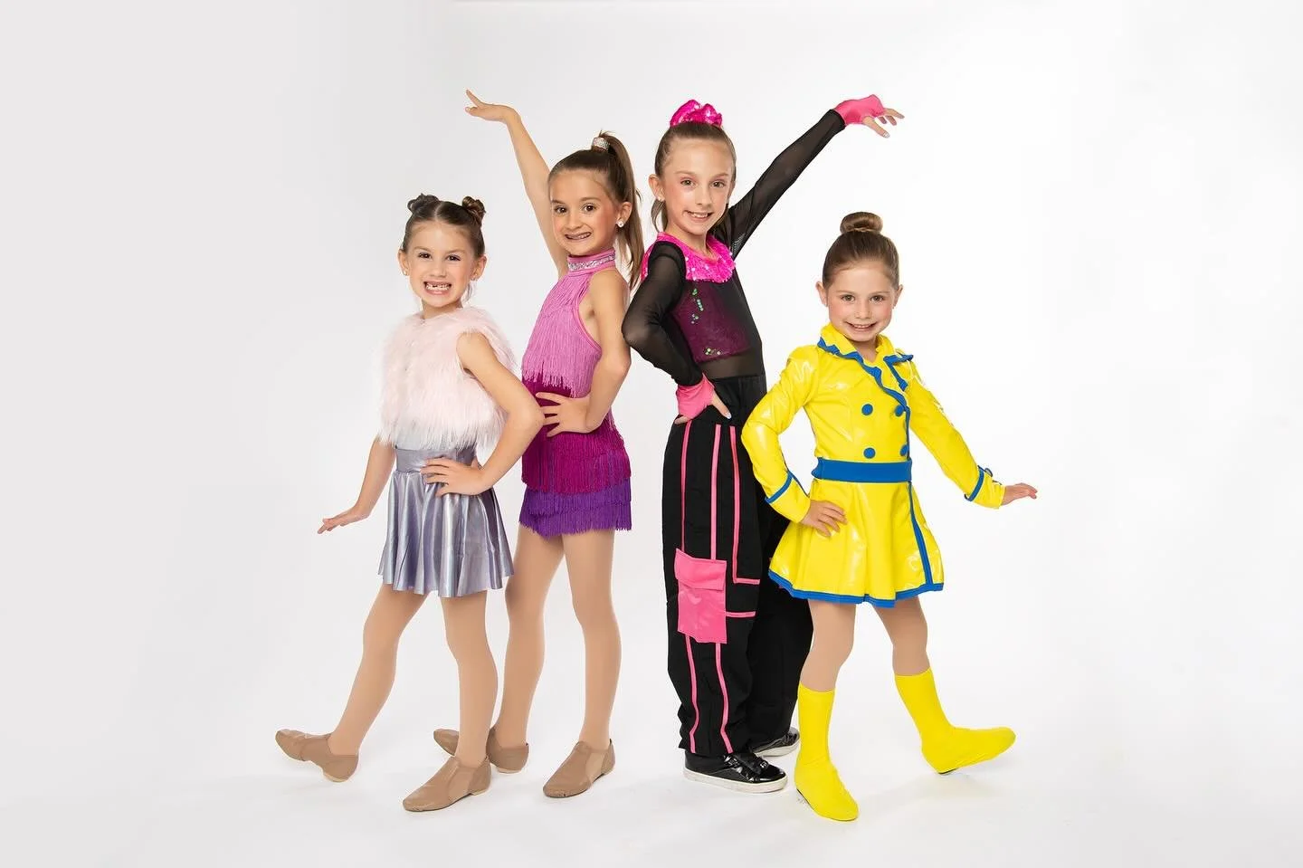 Offering a few dance portraits spots next weekend! Message me to book!