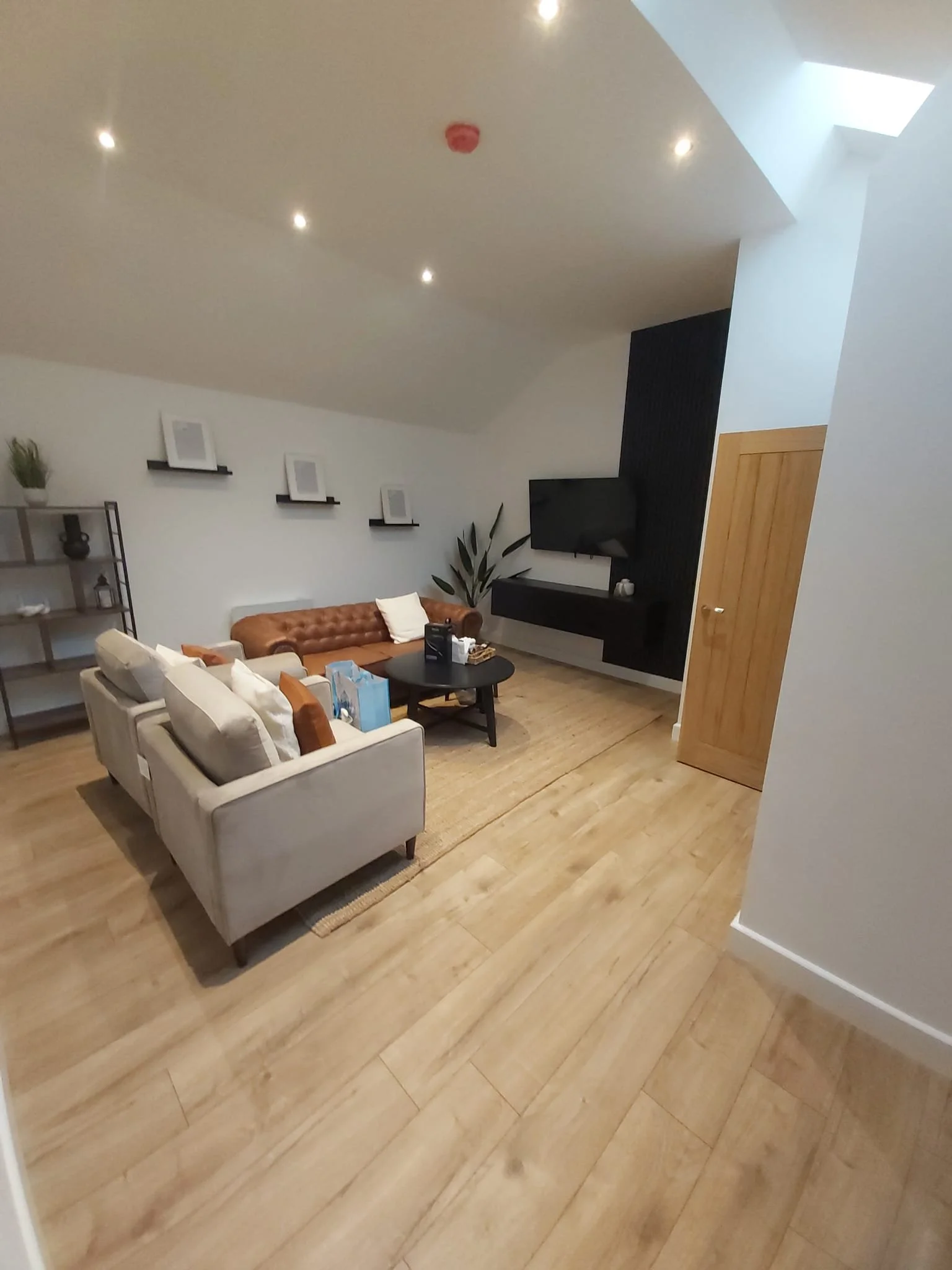 VKSB-South_Street-2024-04-28 at 16.10.12 (1).jpeg