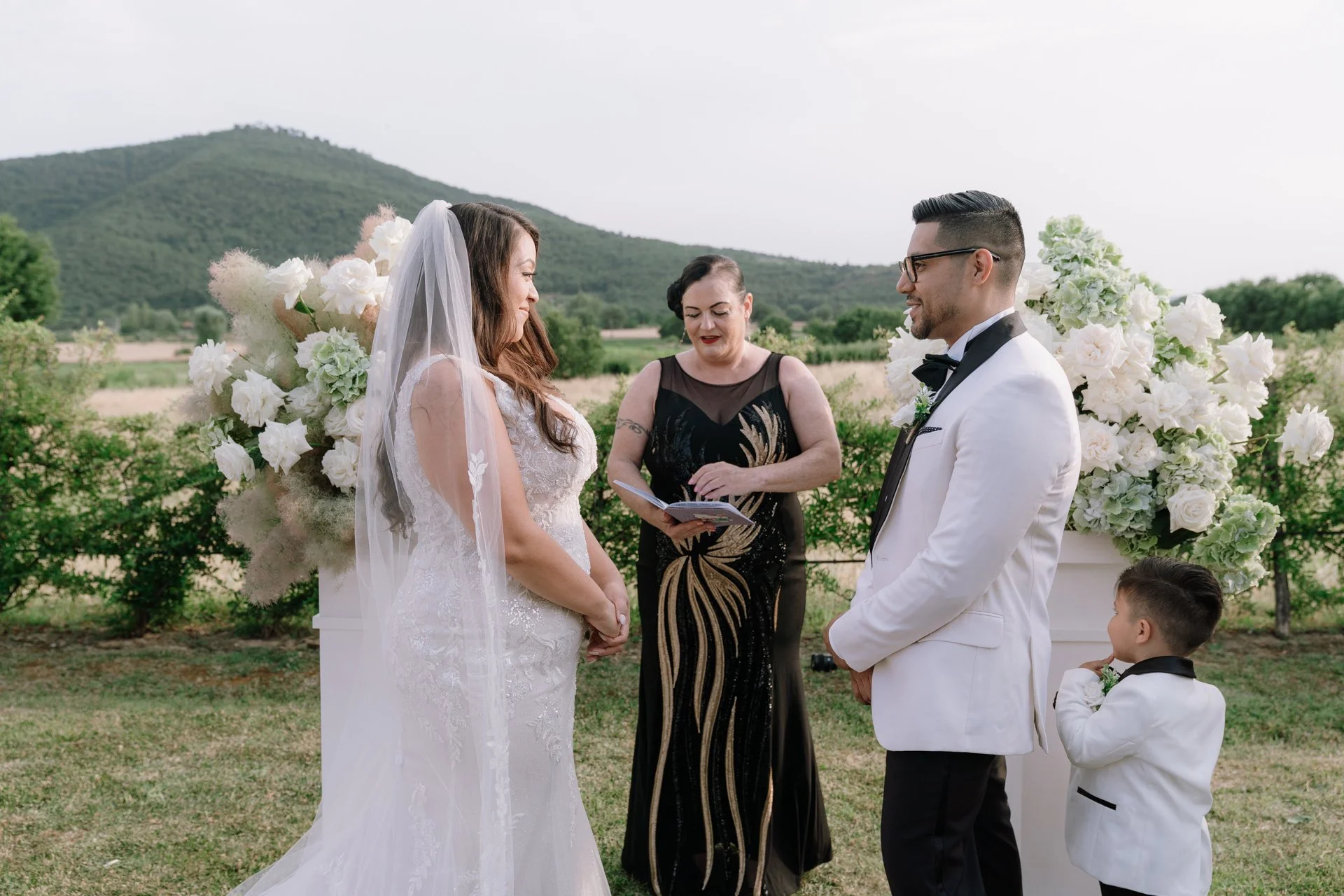 Candid wedding photographer Tuscany