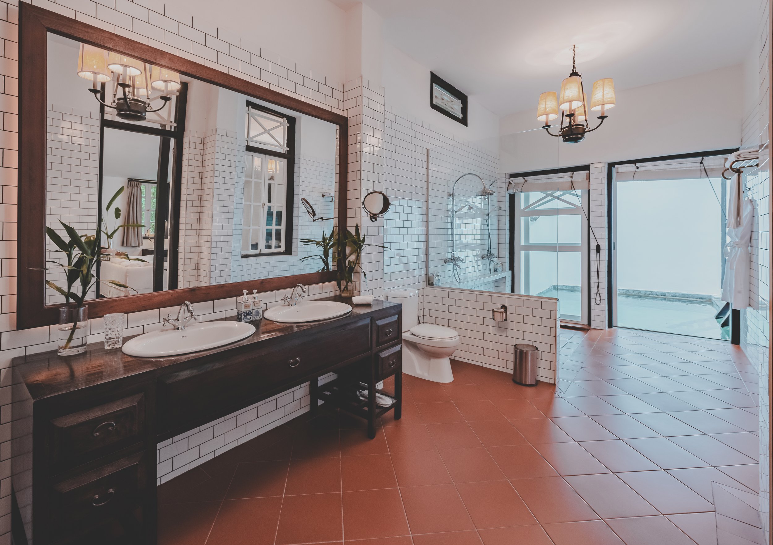 Villa Suite bathroom.jpg