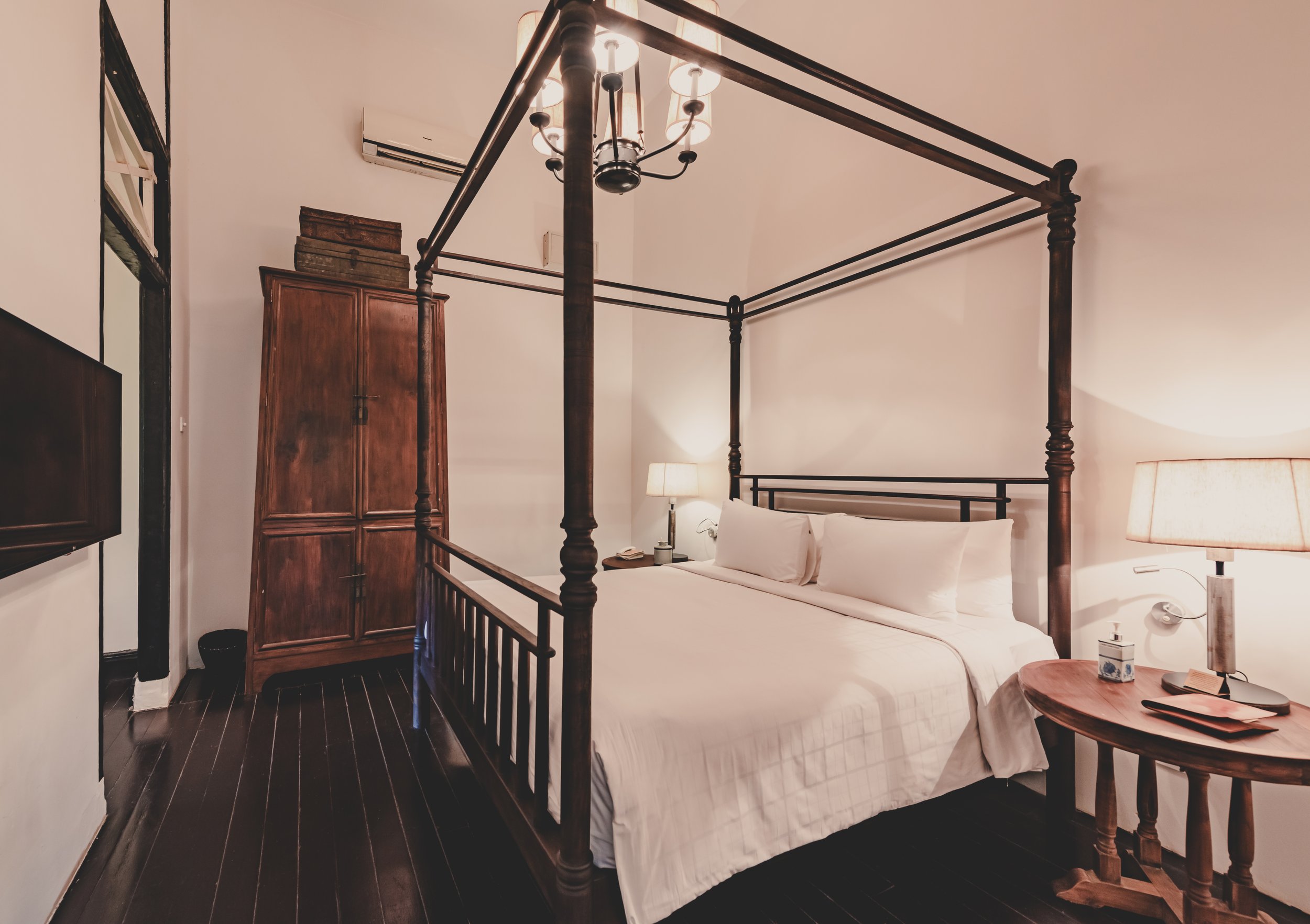 Premier Suite (1).jpg