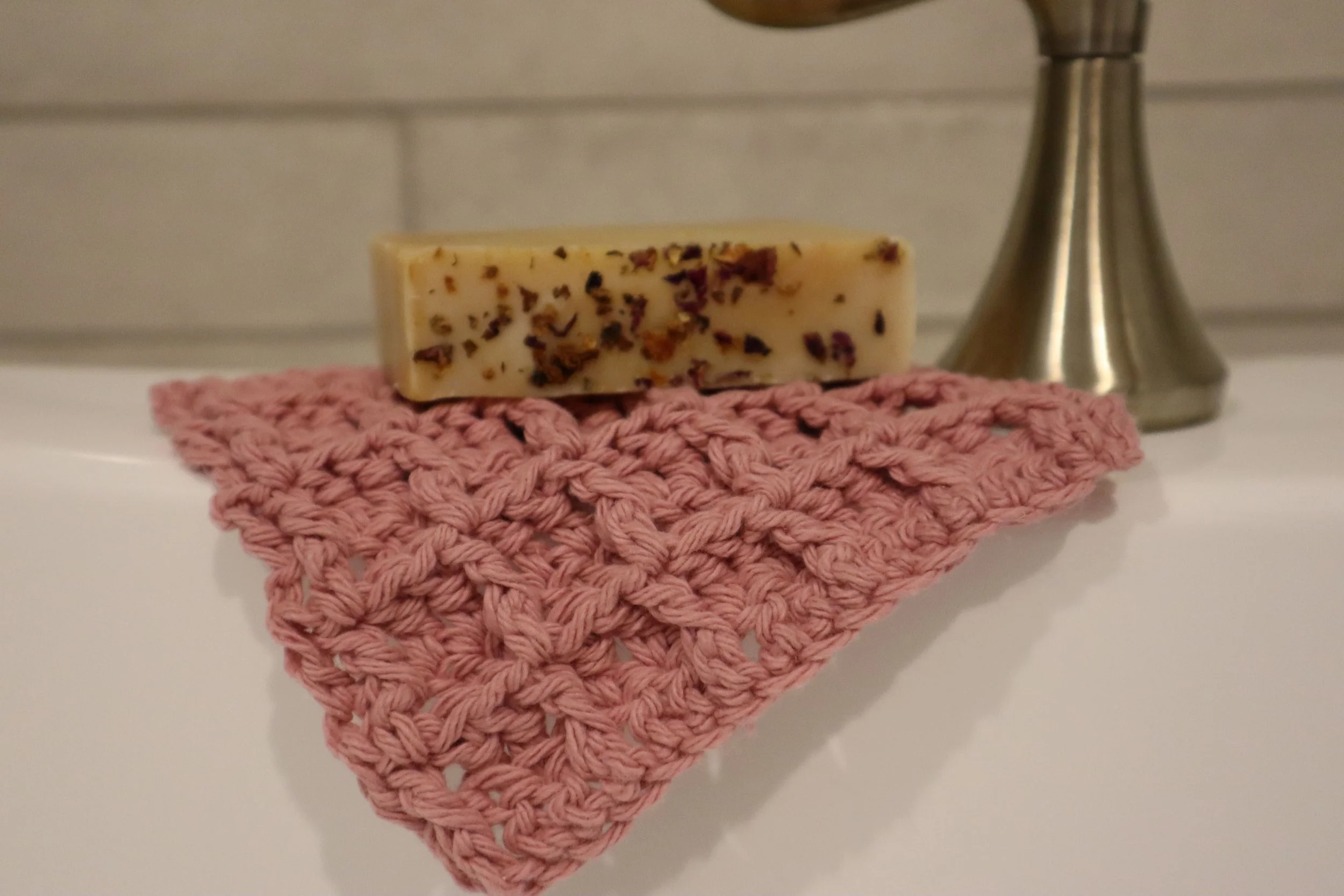 Easy Textured Crochet Washcloths Made on Mill