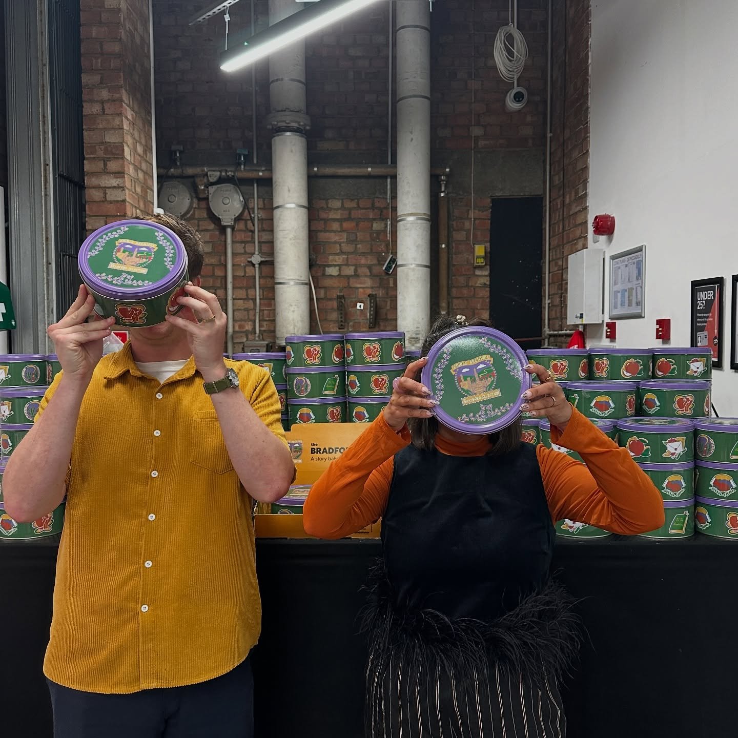 ✨Stock update! There are still tins on sale or about to become available at the following stockists ⤵️ 

📍Akas Market, BD3

📍Bradford 2025 Ticket &amp; Info Hub, BD1

📍Butter &amp; Bloom, BD4

📍Community Cutlery, LS29 
- on sale from 2nd July🎉

