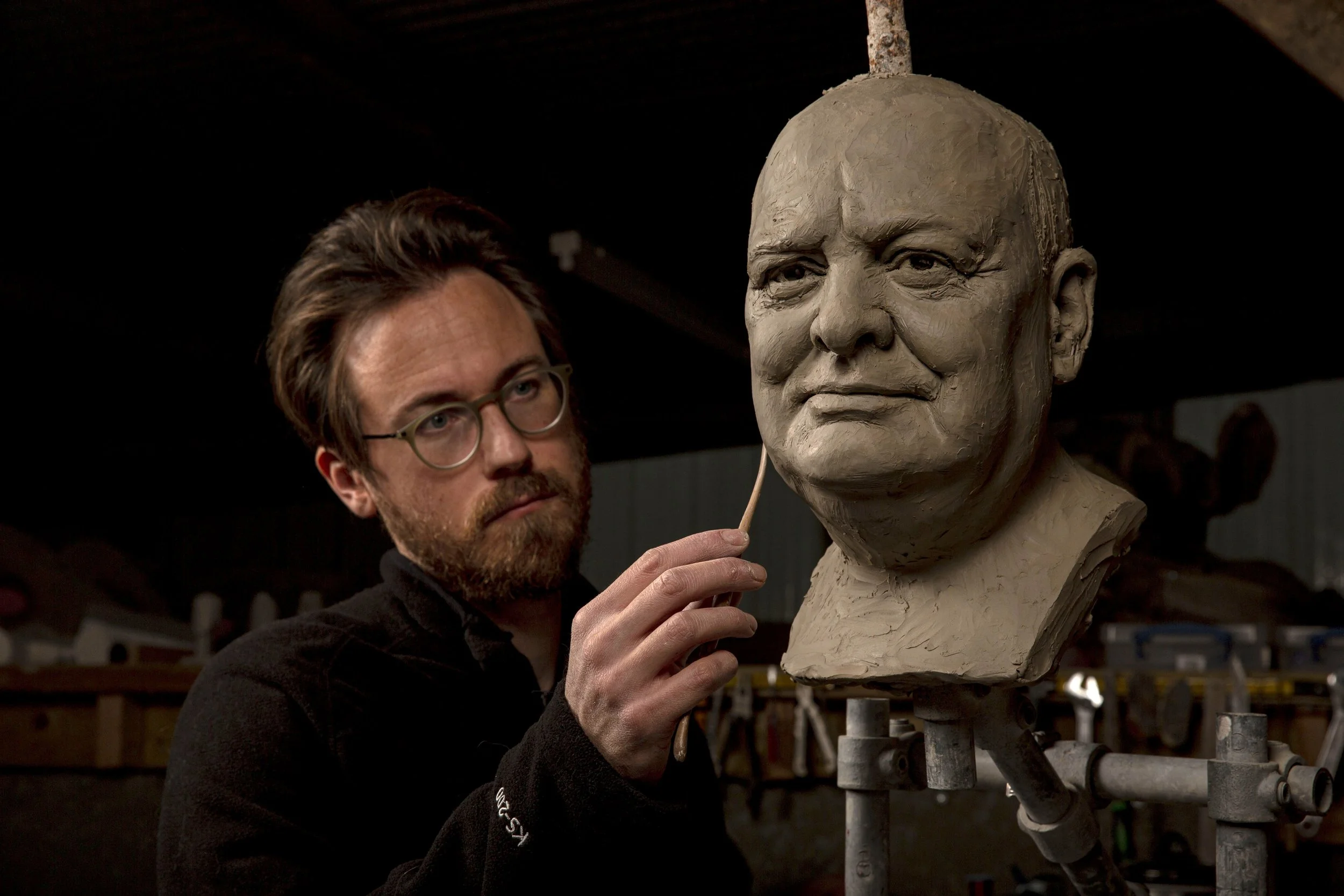 Churchill Head sculpt(1) copy.jpg