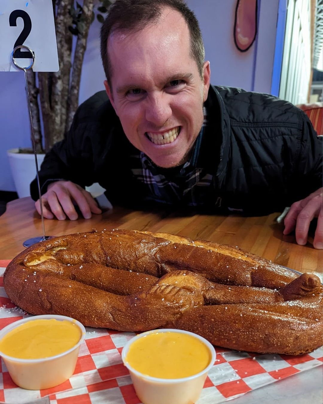 📸 It's National Pretzel Day and we're all about our King Kong Pretzel today at Gourmeltz! Got a pic with our legendary pretzel? We'd love to see how you tackled it!

Share your photos with us using #KingKongPretzel and we might just feature you on o