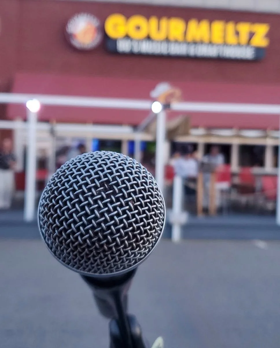 Support local music, eat great food, repeat. 🎤🎶 #SaturdayNightVibes  #LiveAtGourmeltz