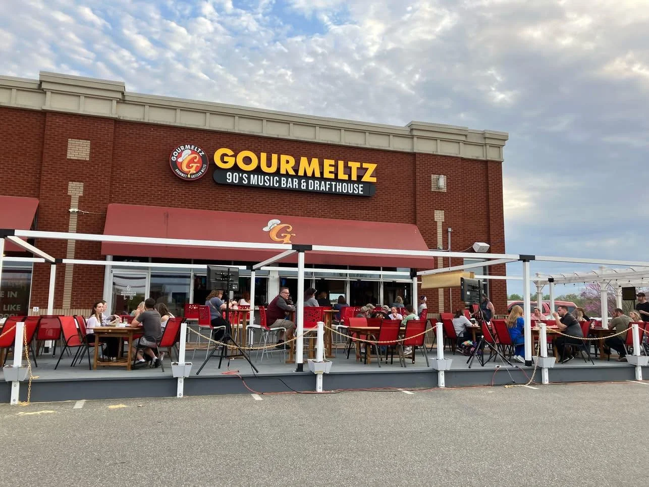 The countdown is ON ⏳🔥

Patio season is almost here at Gourmeltz &mdash; and we are counting down the days until the doors swing open and the drinks start flowing under the sunshine! ☀️🍻

Get ready for:
🎶 90&rsquo;s throwback vibes
🍔 Your favorit