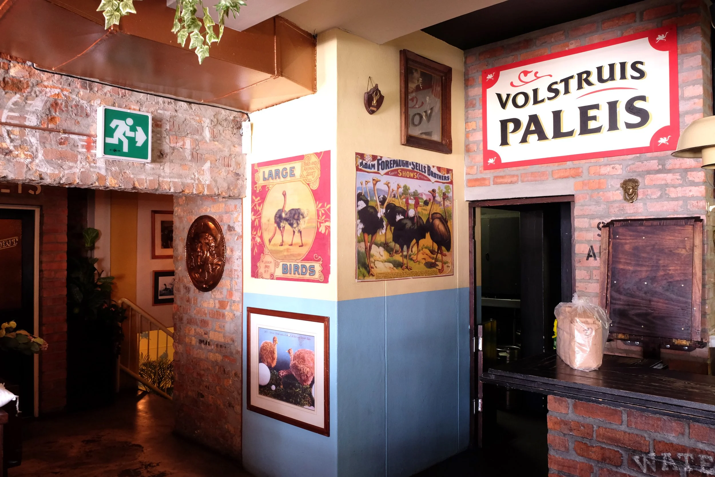 Signwriting International - Murals & Hand-Painted Signage. 