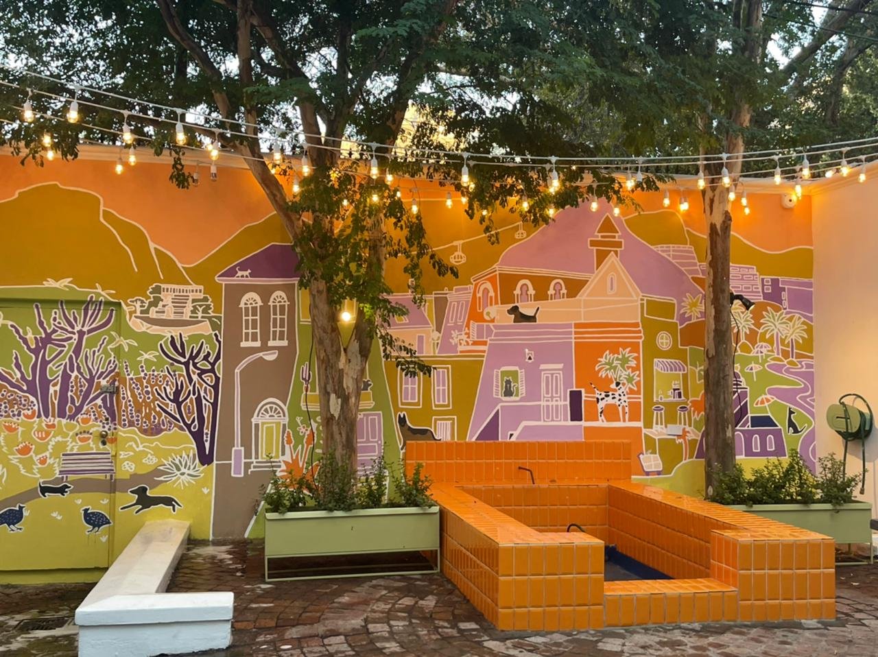 Signwriting International - Murals & Hand-Painted Signage. 