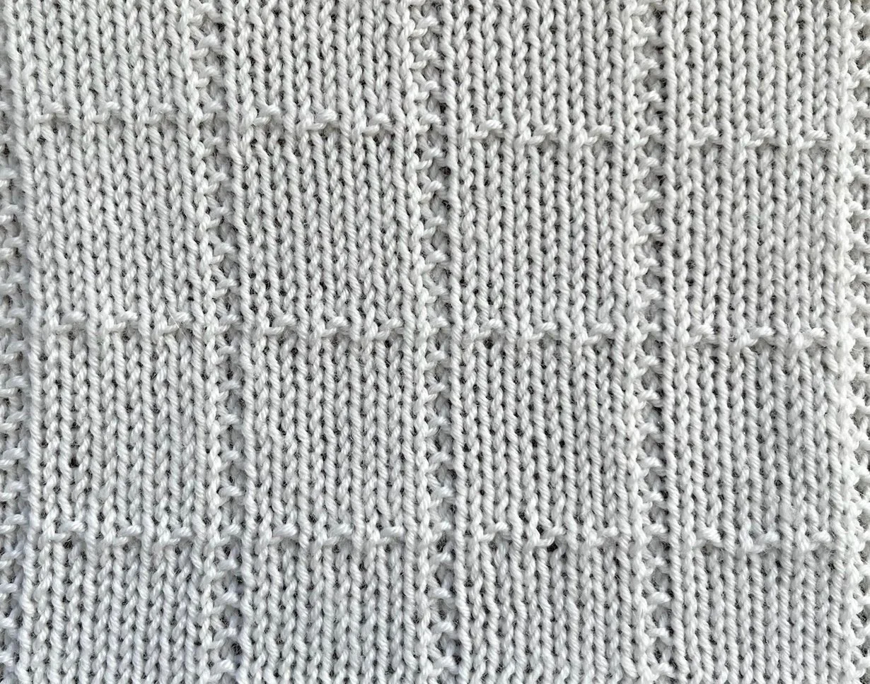 8 sts x 12 rows KPT Seed Pearl Grid RS I-A-9-i-(3).jpg