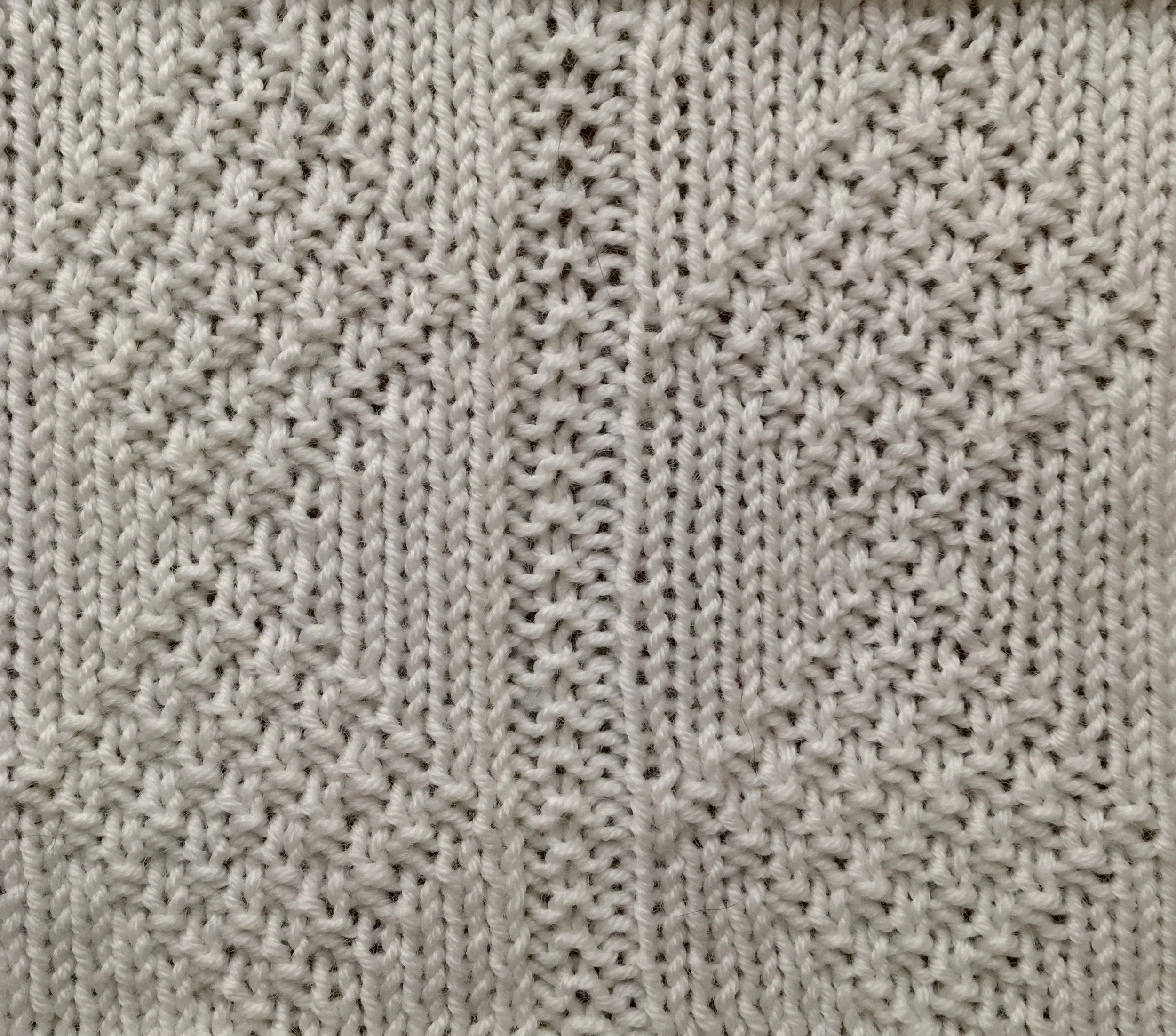 19 sts x 20 rows KP TEXTURE Diamond Net Mask RS I-A-10-a-(11).jpg
