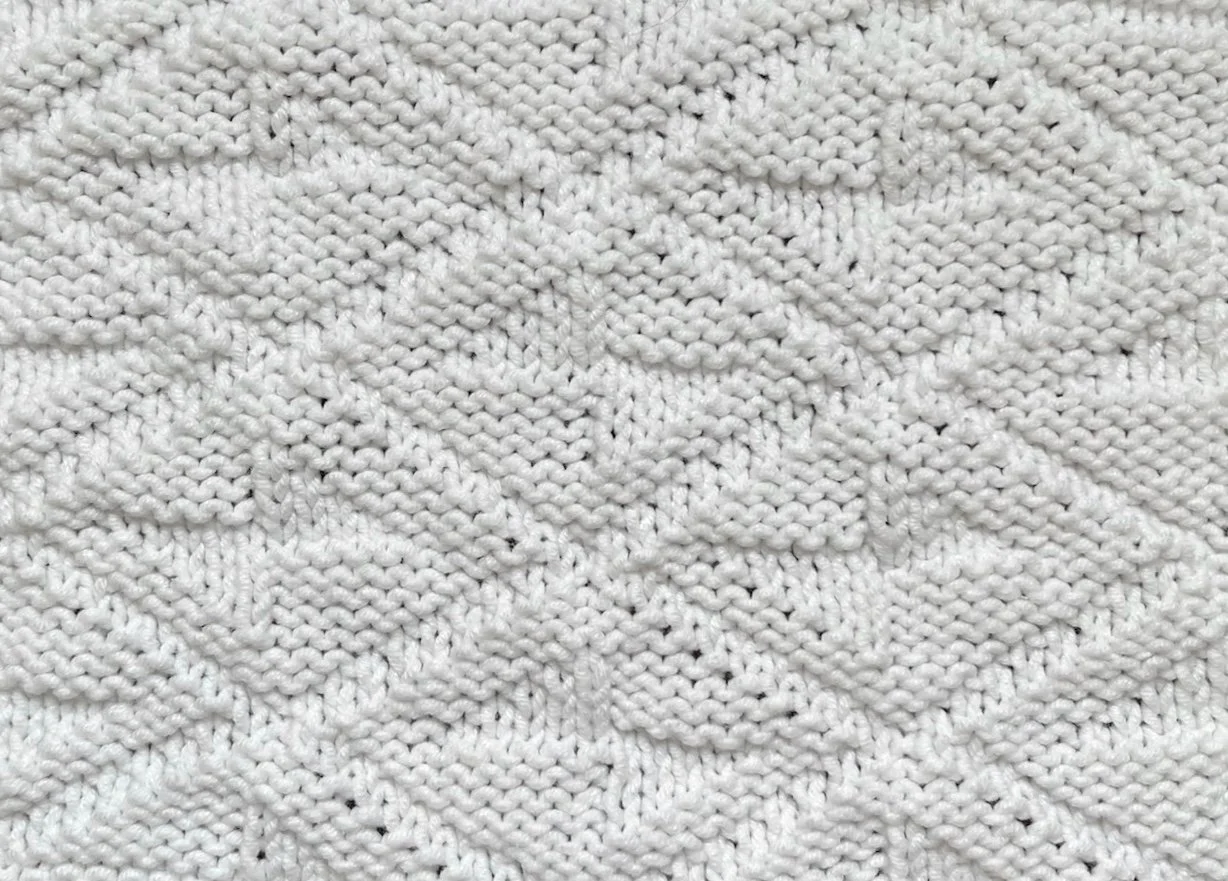 20 sts x 18 rows KPT Bavarian Brocade (I-A-12-d-(8)) WS.jpg