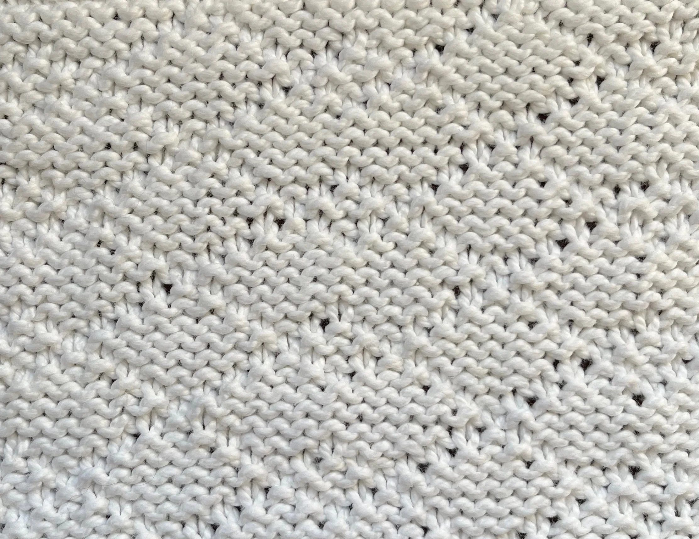 12 sts x 8 rows KPT Interlocking Diamonds Brocade (I-A-12-b-(1)) WS.jpg