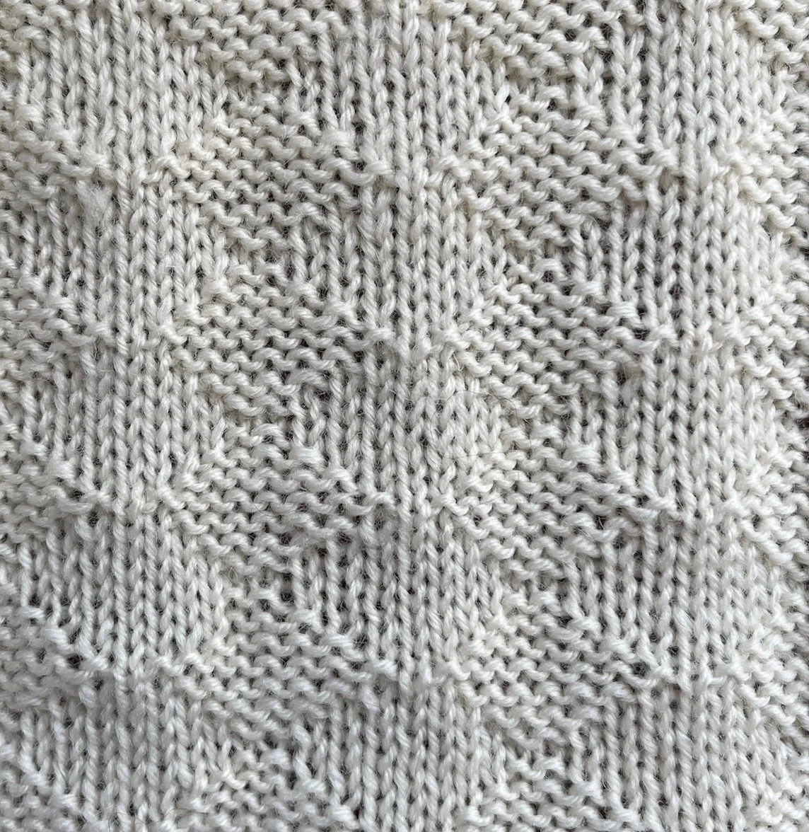 9 sts x 8 rows KPT Plain Diamonds (I-A-13-b-3-(2)) WS.jpg