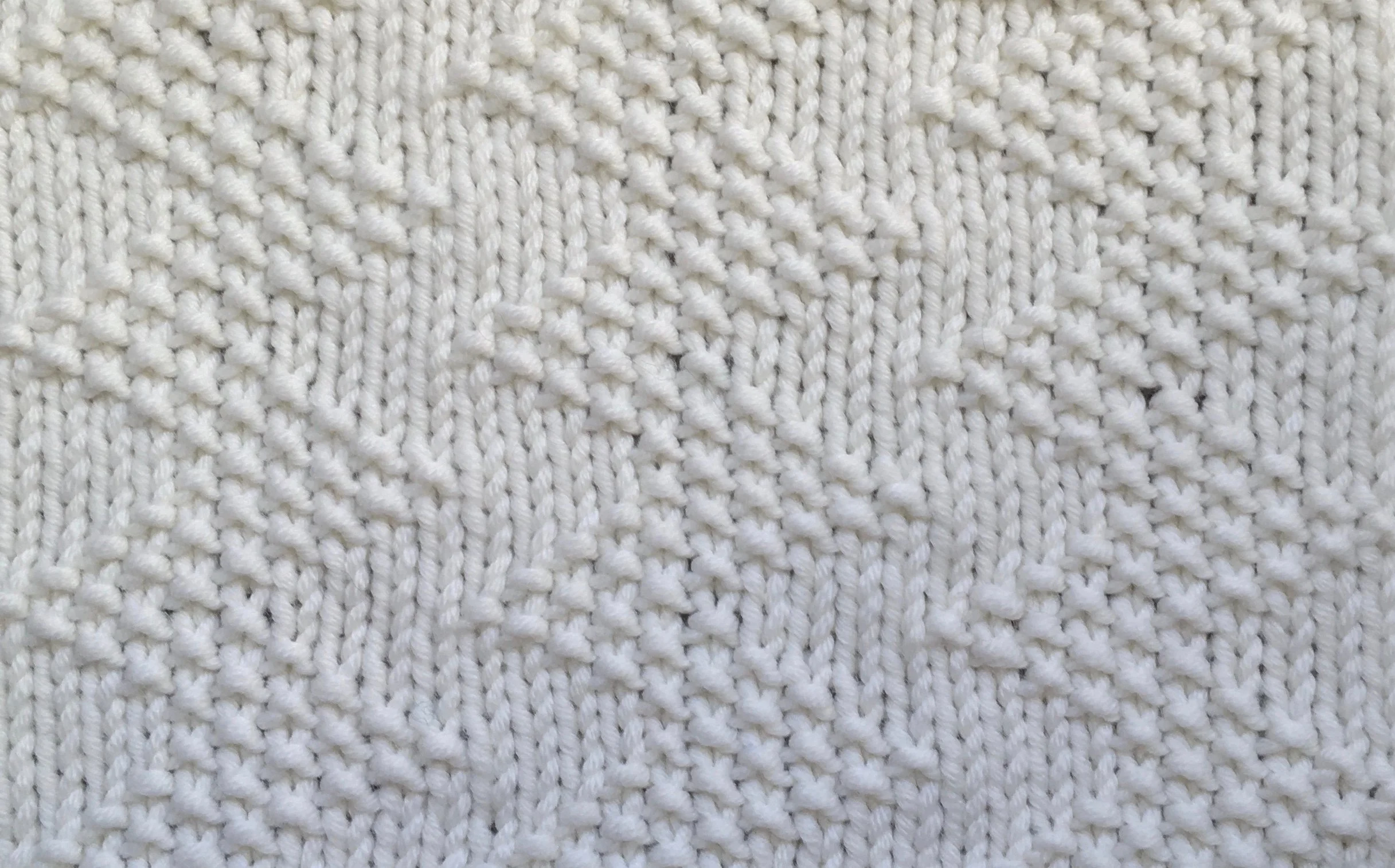 10 sts x 10 rows KP TEXTURE zigzag piqué RS.jpg