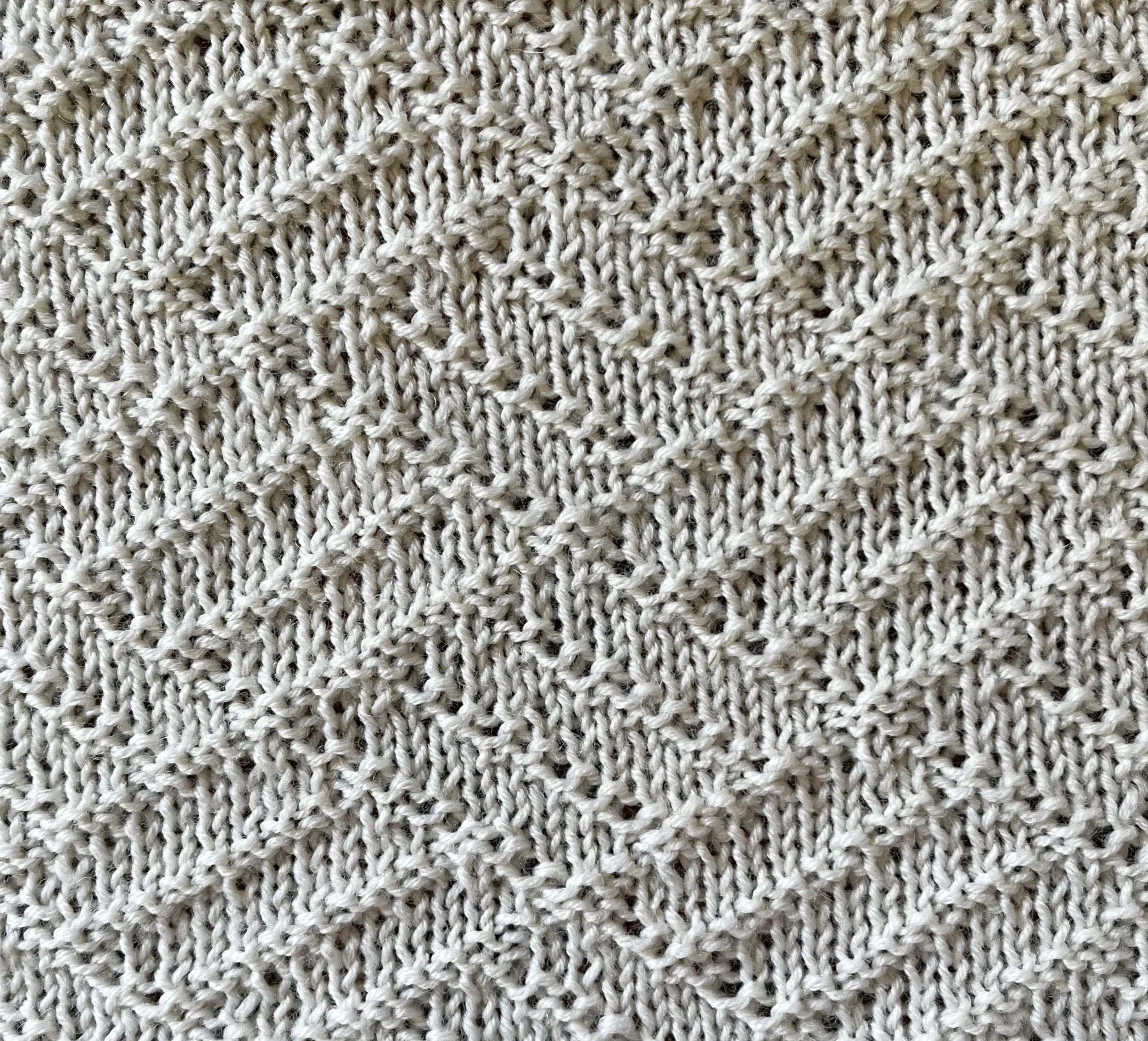 18 sts x 18 rows KPT Parquet Pattern (I-A-14-a-(4)) RS.jpg