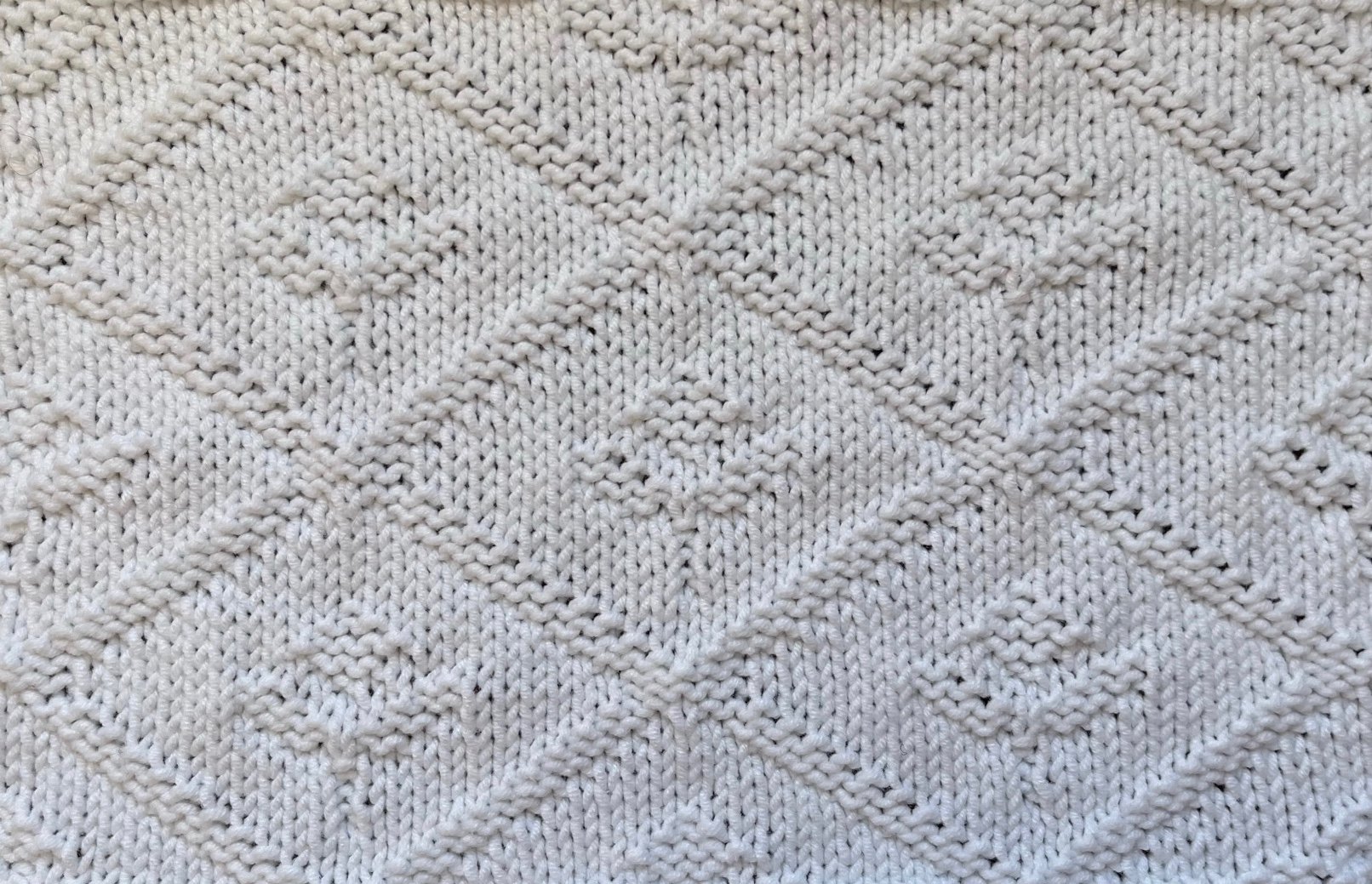 26 sts x 24 rows KPT Orchard Brocade (I-A-12-d-(13)) RS.jpg