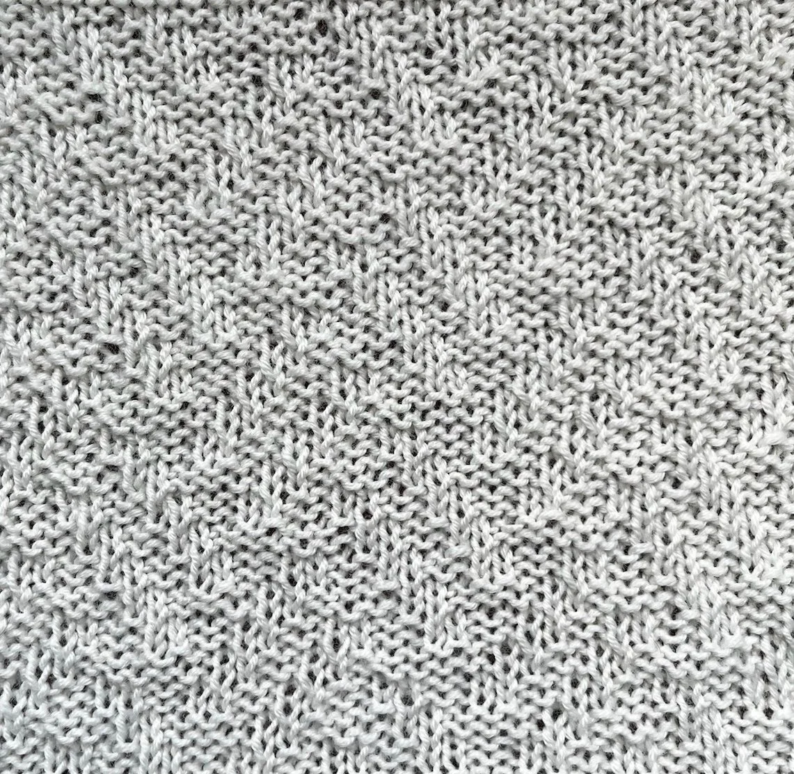 12 sts x 16 rows KPT Broken Chevrons (I-A-14-a-(1)) RS.jpg
