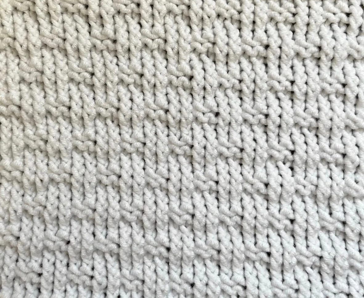 4 sts x 6 rows TWISTED Swedish Basketweave RS.jpg