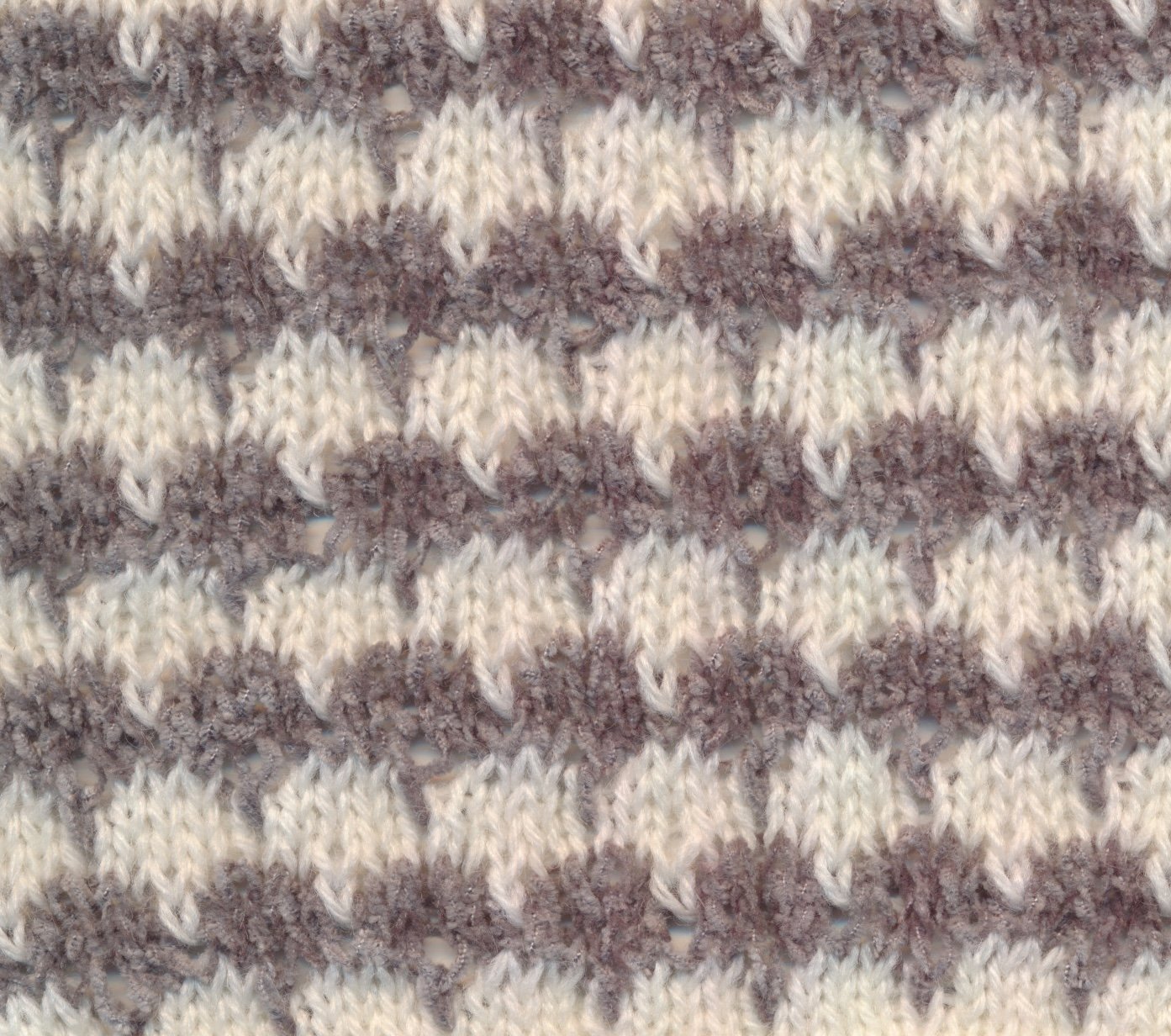 4 sts x 8 rows KRB CLUSTERING Lampshades (I-B-2-(1)) RS.jpg