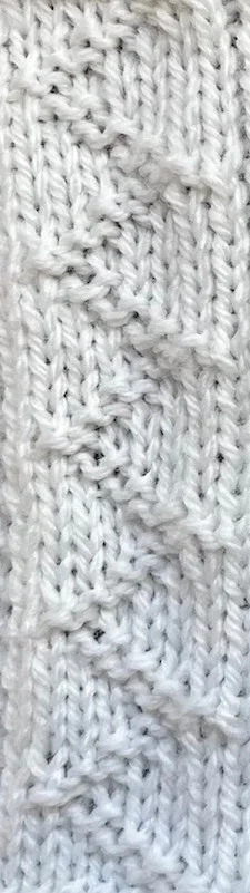 6 sts x 8 rows KP TEXTURE Lightning Panel RS.jpg