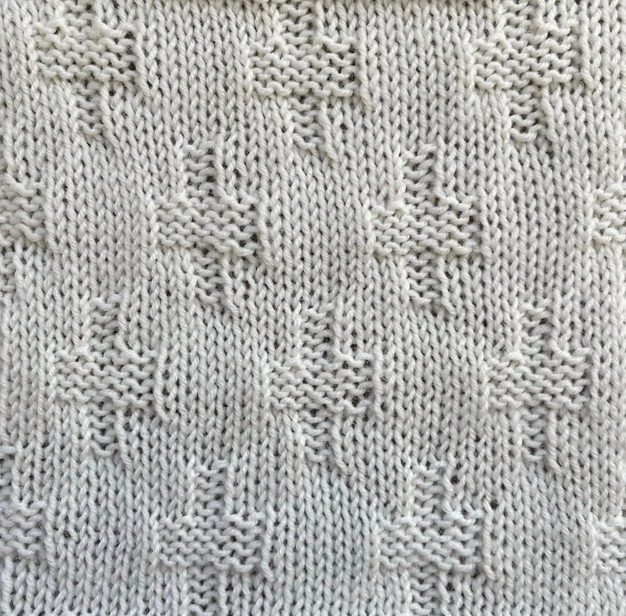 12 sts x 24 rows KPT Cross Motif (I-A-13-a-(17)) RS.jpg