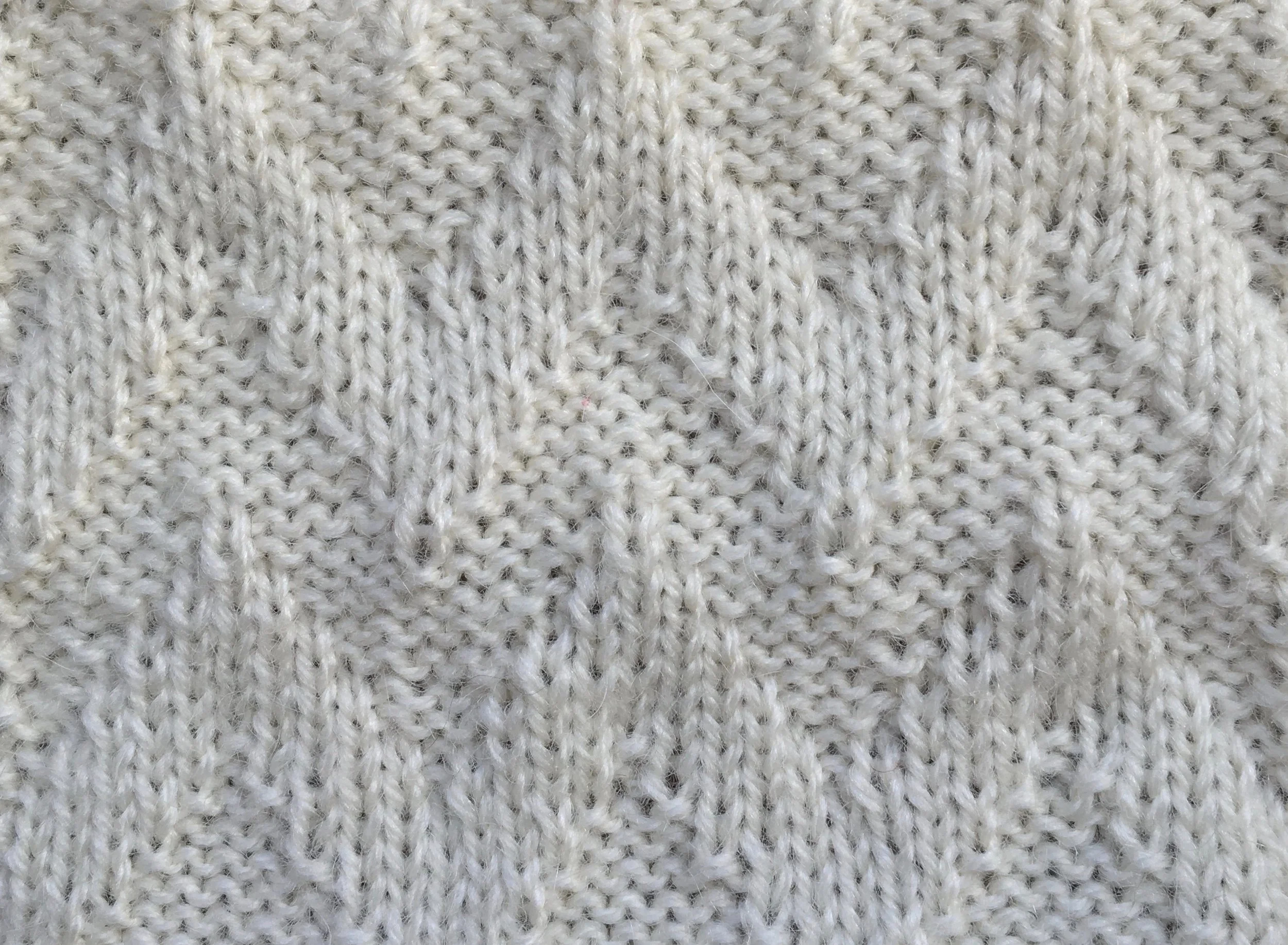 10 sts x 16 rows KPT Zigzag Stripes (I-A-11-f-1-b-(4))