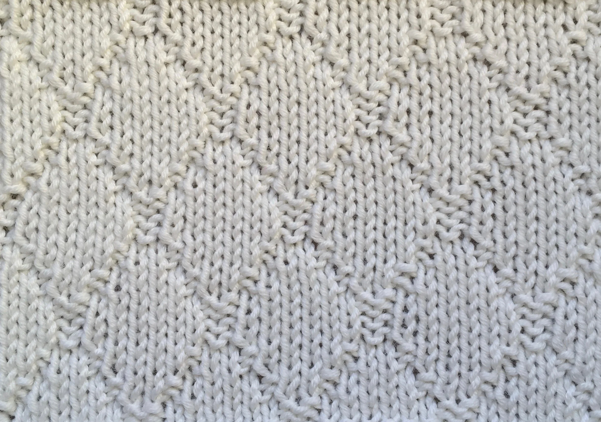 8 sts x 16 rows KPT Tile Pattern (I-A-12-a-(6)) RS.jpg