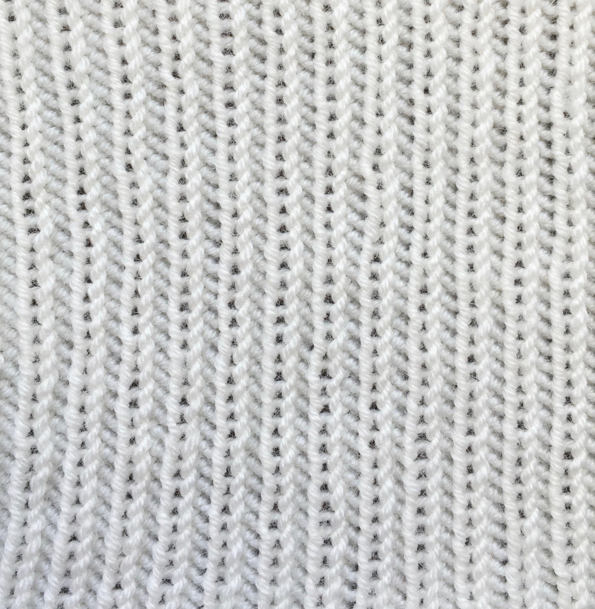 2 sts x 2 rows TWISTED Single Rib (I-C-3-a-1-(1)) WS.jpg