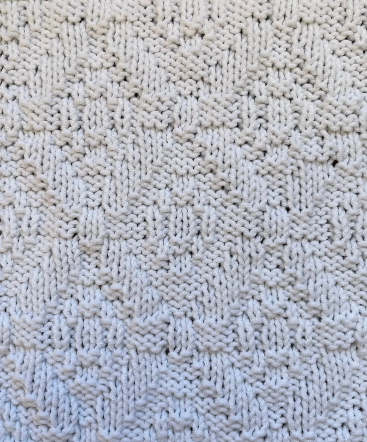16 sts x 28 rows KPT Diamond Brocade (I-A-14-e-(1)) WS.jpg