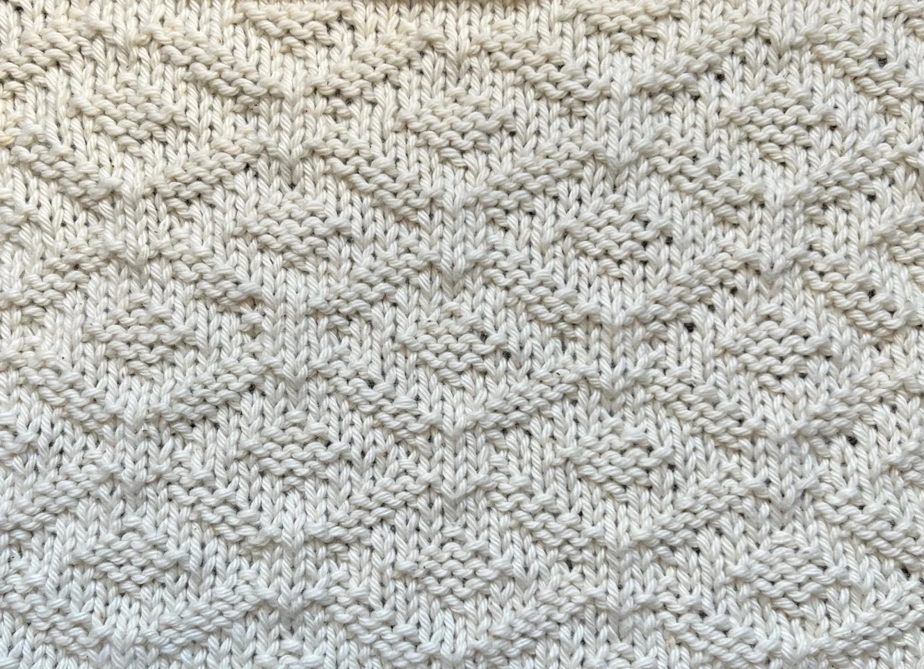 14 sts x 14 rows KPT Palladian Brocade (I-A-13-b-4-(11)) WS.jpg