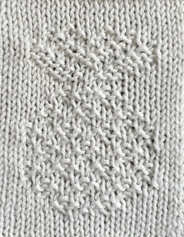13 sts x 31 rows KPT Pineapple Motif (I-A-15-d-(1)) RS.jpg
