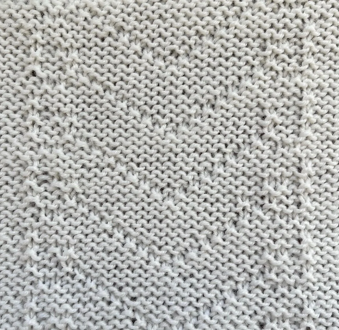 23 sts x 8 rows KPT Polperro Musician (I-A-11-f-3-(7)) WS.jpg