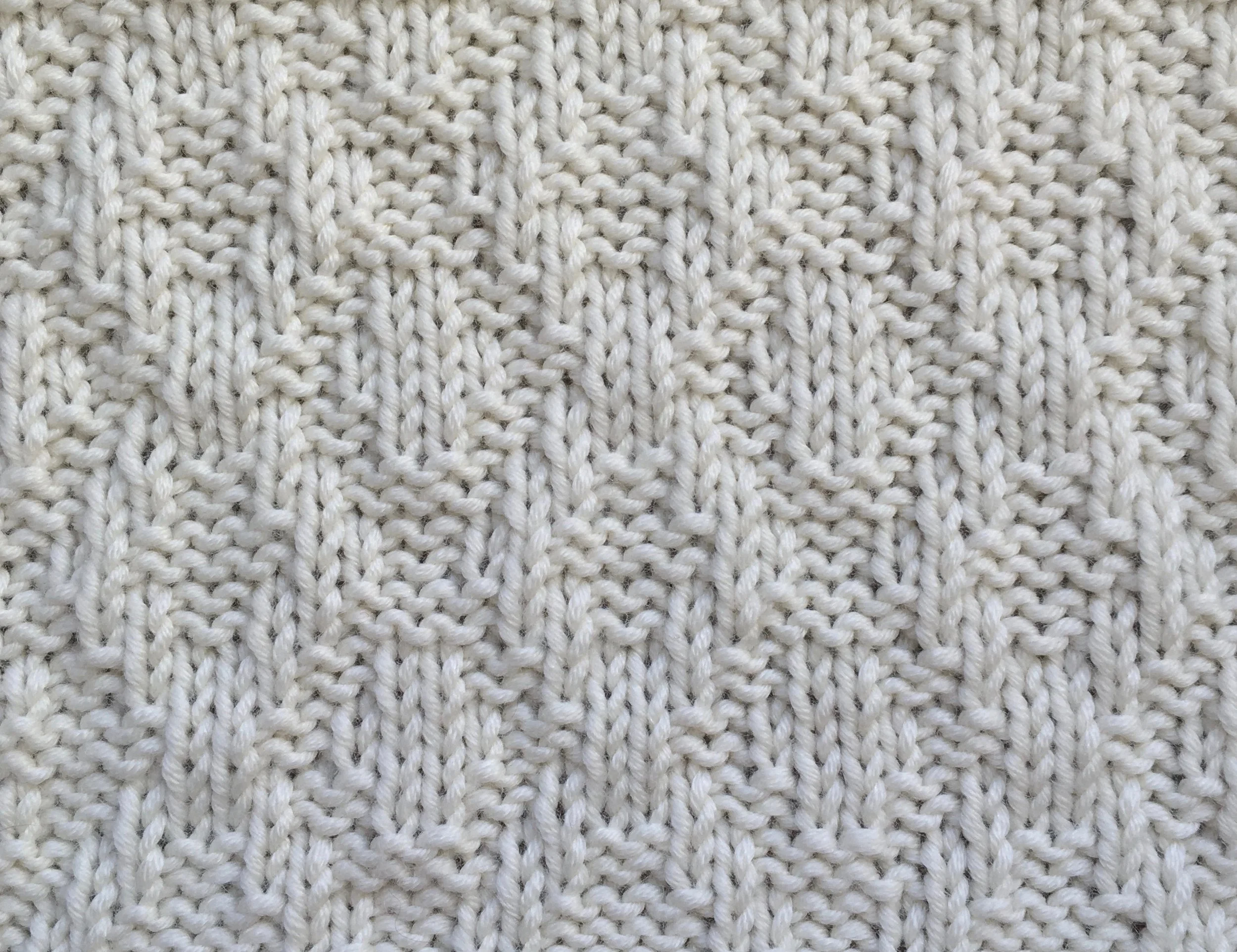 10 sts x 12 rows KPT Little Parallelograms (I-A-13-b-4-(7)) RS.jpg
